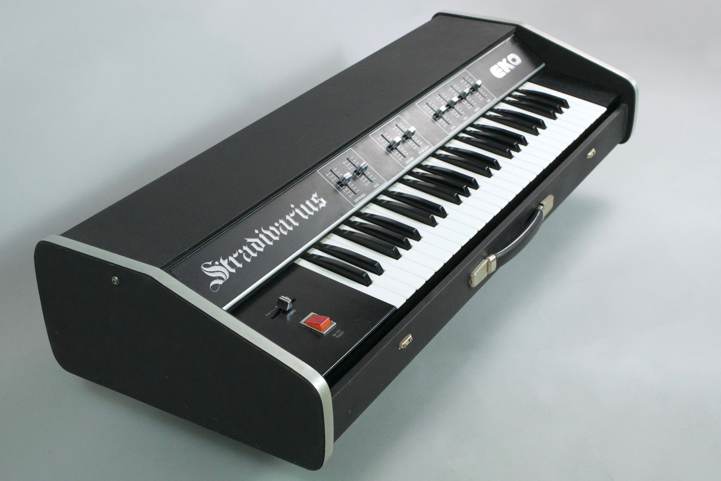 The control panel features 6 sections with individual volume controls, actually making it more versatile than the Solina String Ensemble  - which sections can only be switched or or off. 