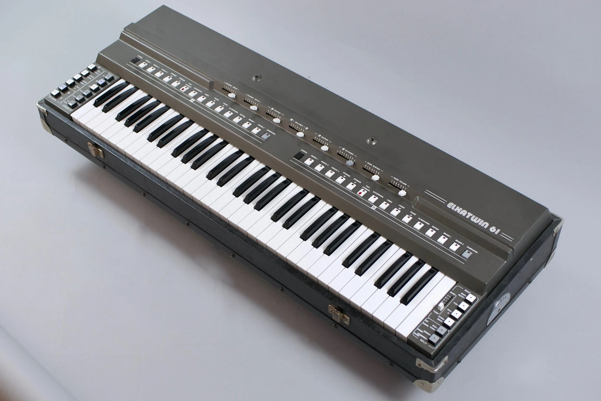 Fully Polyphonic String and brass machine as well as hard-wired, polyphonic preset keyboard with a unique architecture. The strings and the on-board phaser is where this machine excels but the other preset sounds, like vibraphone, guitar and organ fo