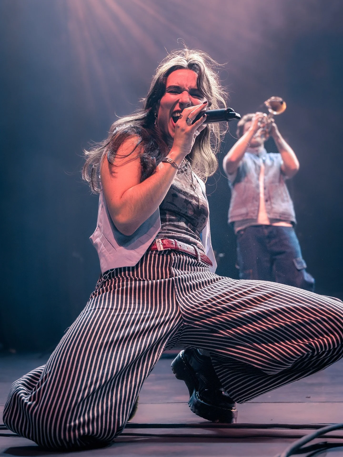 Talk about a homecoming show! Boston&rsquo;s very own @couch.theband fully sold out @roadrunnerboston last night, fresh off the release of their debut album just a month ago!

Shot for @concertchroniclesmedia 

#couchtheband #bostonmusic #localmusic