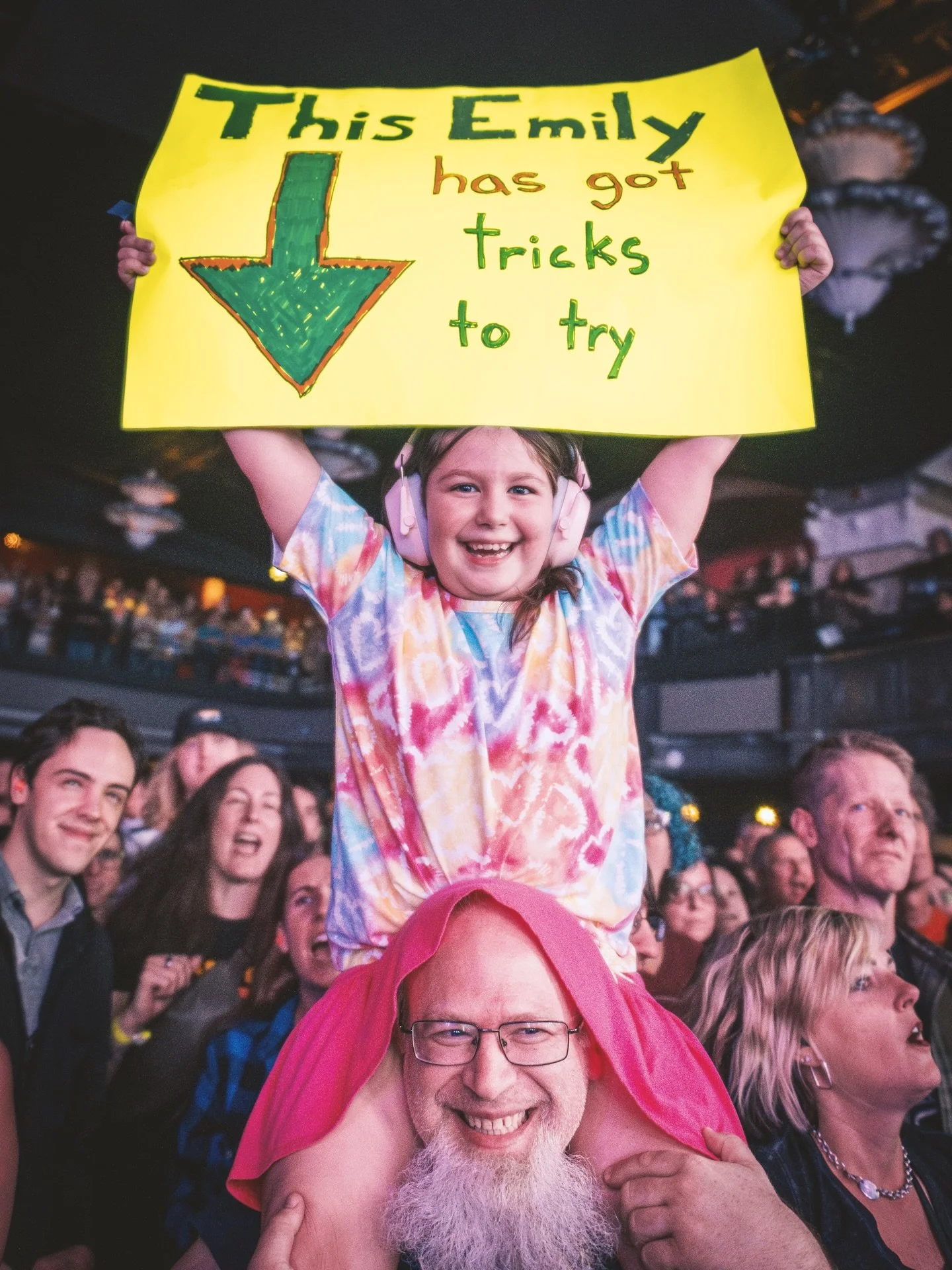 Pro tip. Want to see who&rsquo;s having the best time at a concert? Most often it&rsquo;s not the ones on stage, it&rsquo;s the fans at barricade. Sharing some of my favorite crowd shots of 2025! The look of pure joy is something I&rsquo;ll never get