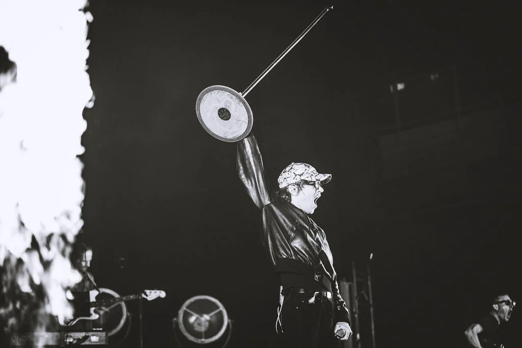 Cage the Elephant end their Neon Pill run in explosive form