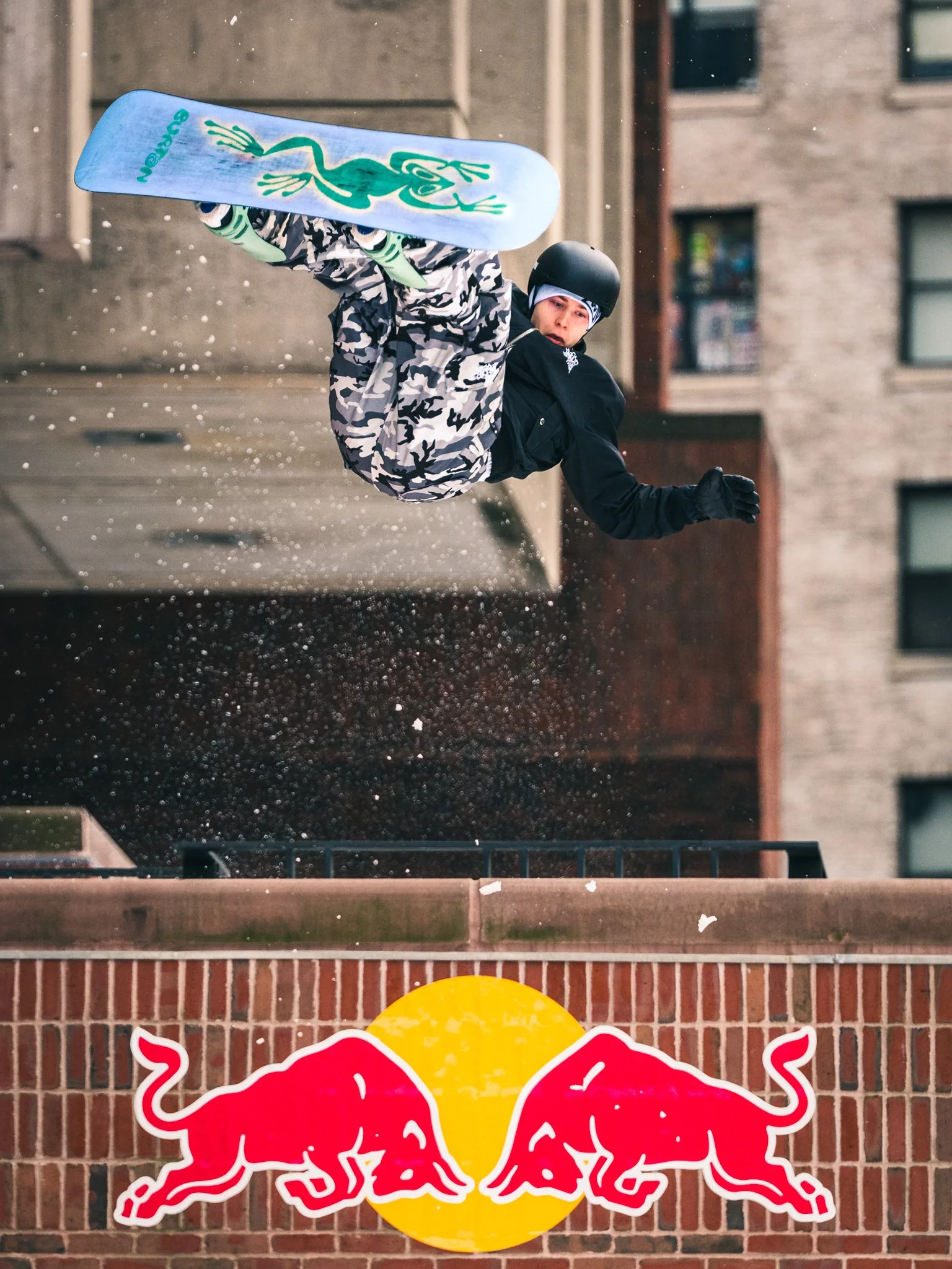 red-bull-snowboard-web-12.jpg