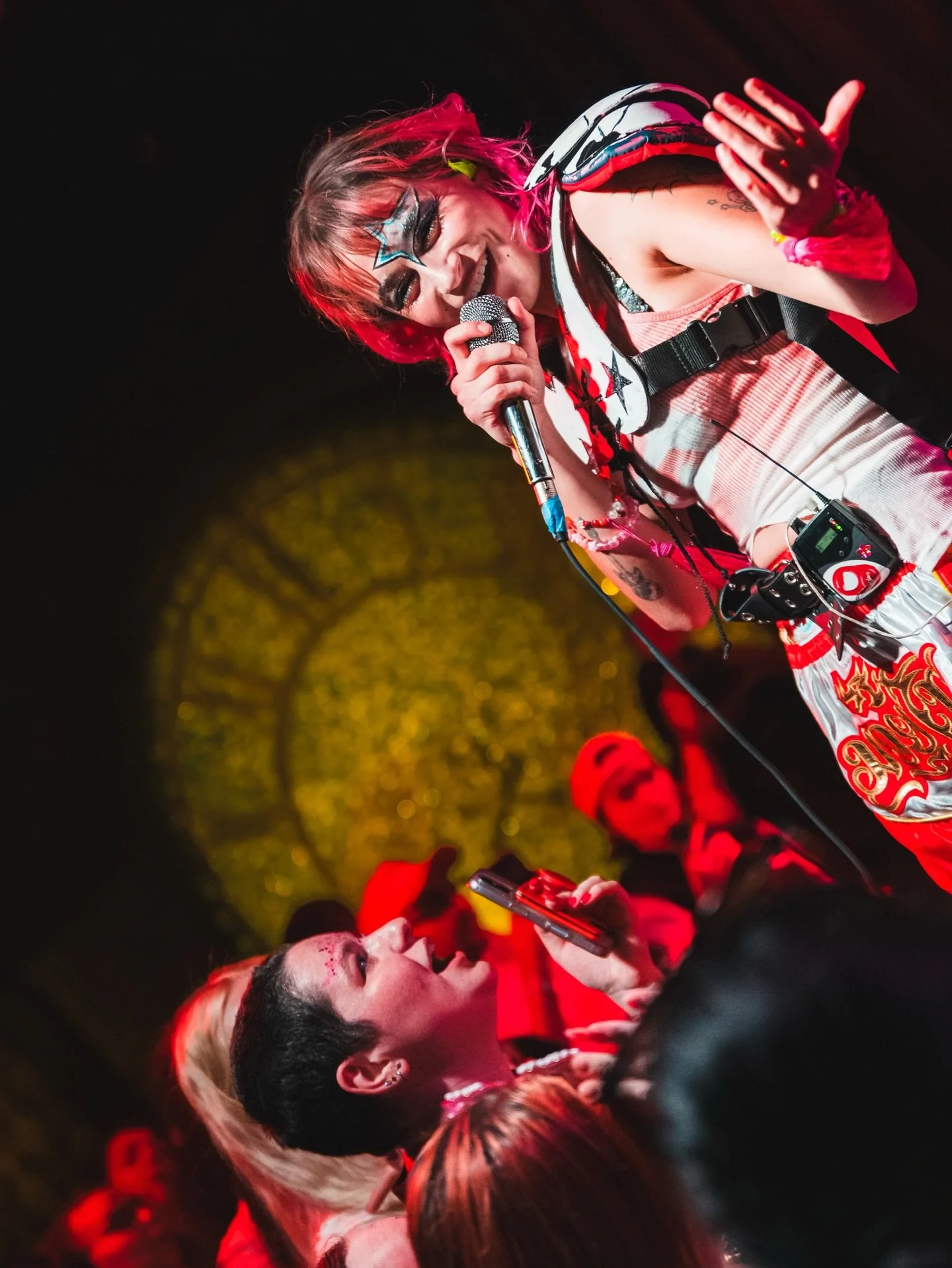 In @maris.wav we trust. Amen. 

Shot for @thejuiceboxpress 
#maris #marisgoestocollege #livemusic #fetemusichall