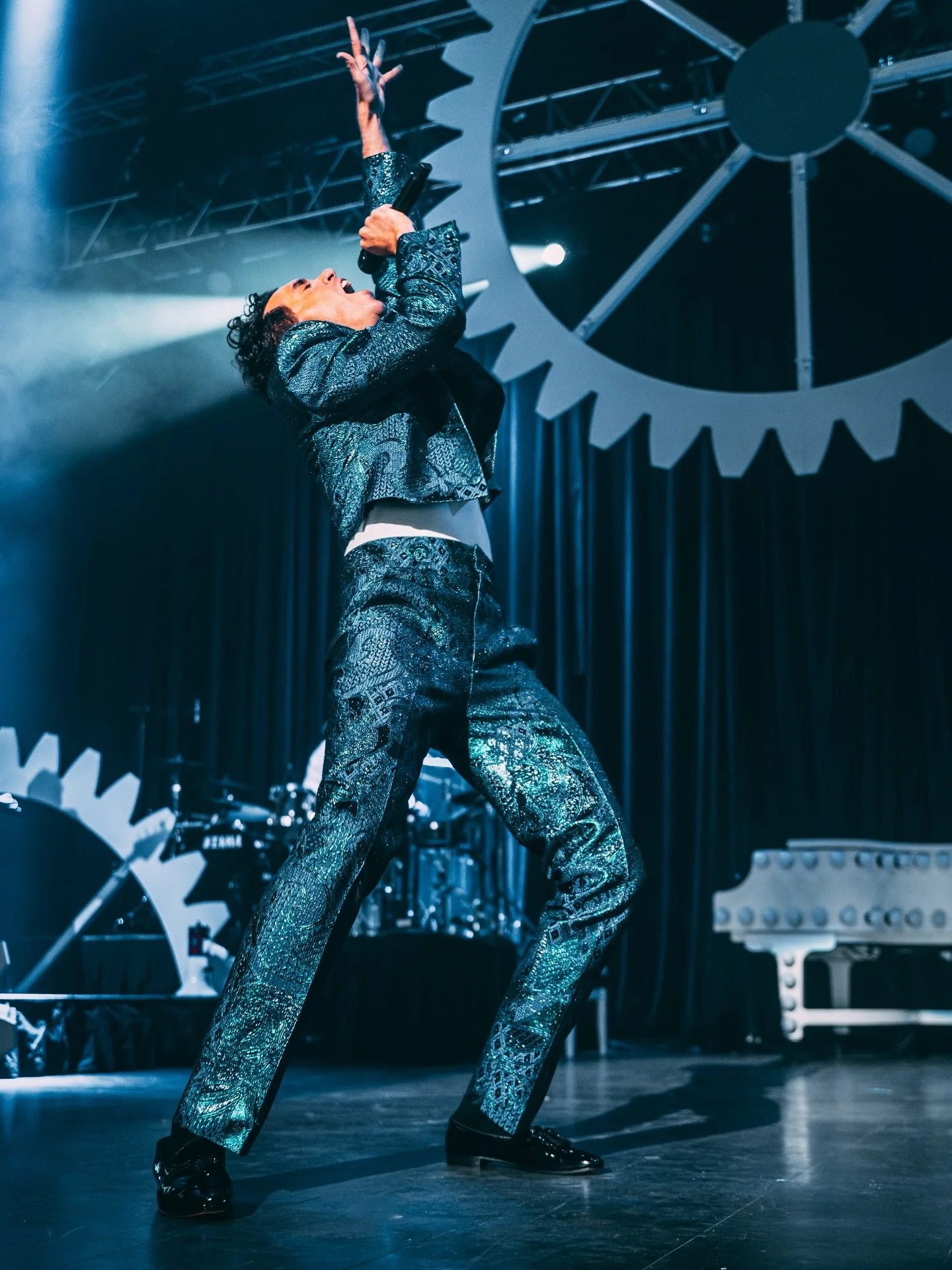 In his own words, &ldquo;Welcome to the poetic resistance of weirdos&rdquo;. Night one of the Spinning Out Tour in Boston.  @mikainstagram at @hobboston 

For @thejuiceboxpress 
#mika #mikasoundsofficial #livemusic