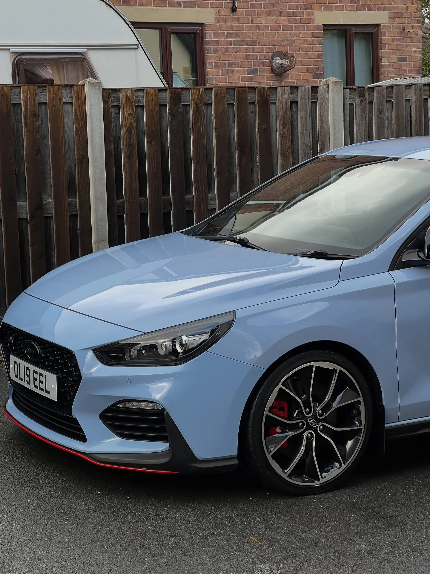 Exterior wash for this Hyundai. 

💧Deep Cleans
💧Maintenance Club
💧Ceramic Coating Packages
💧Paint Enhancement Packages
⭐️ 100+ 5 Star Google Reviews ⭐️

📱 07506403677
💻 www.tphdetails.com

#detailinguk #detailingcars #carvaleting #valeting #hud