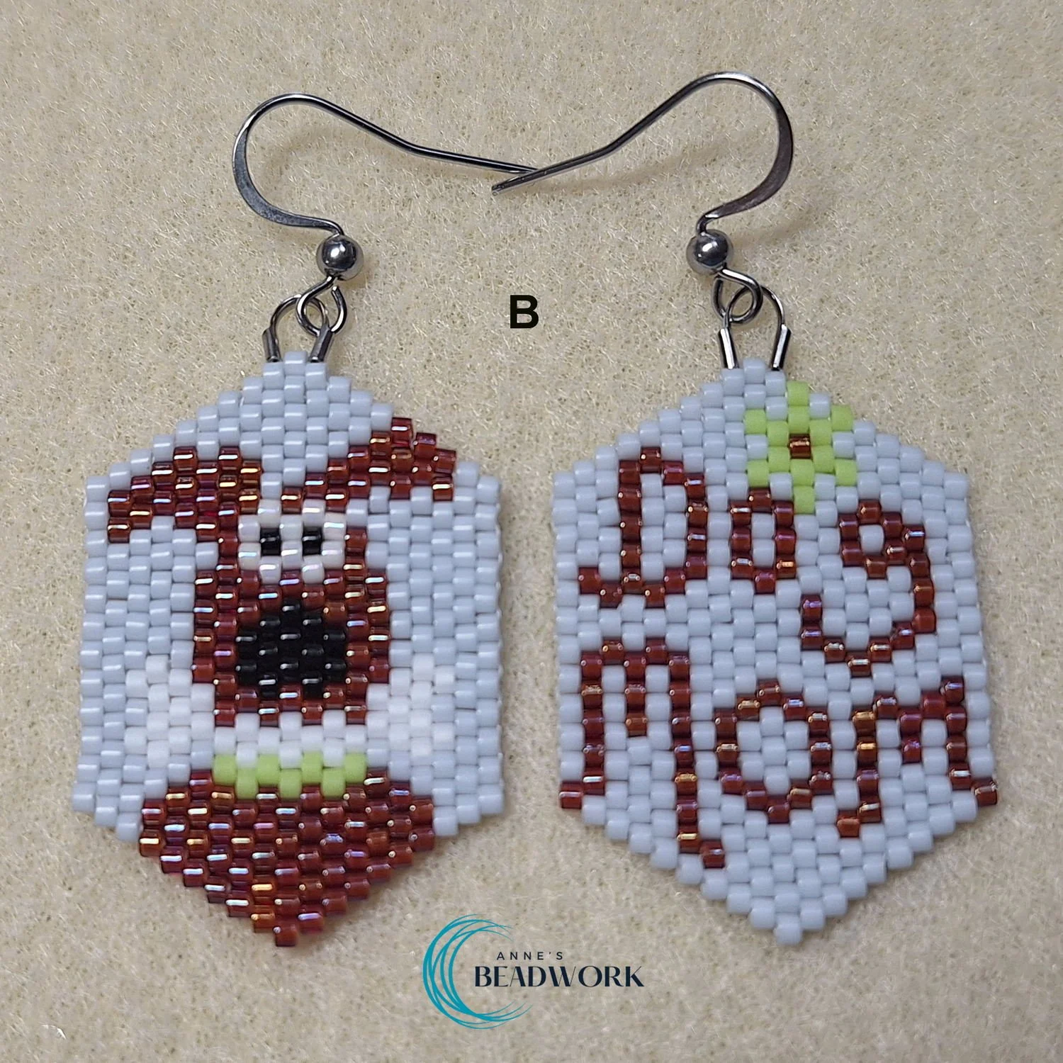Dog_Mom_Earrings_Gray_w_Brown_20251224.jpg