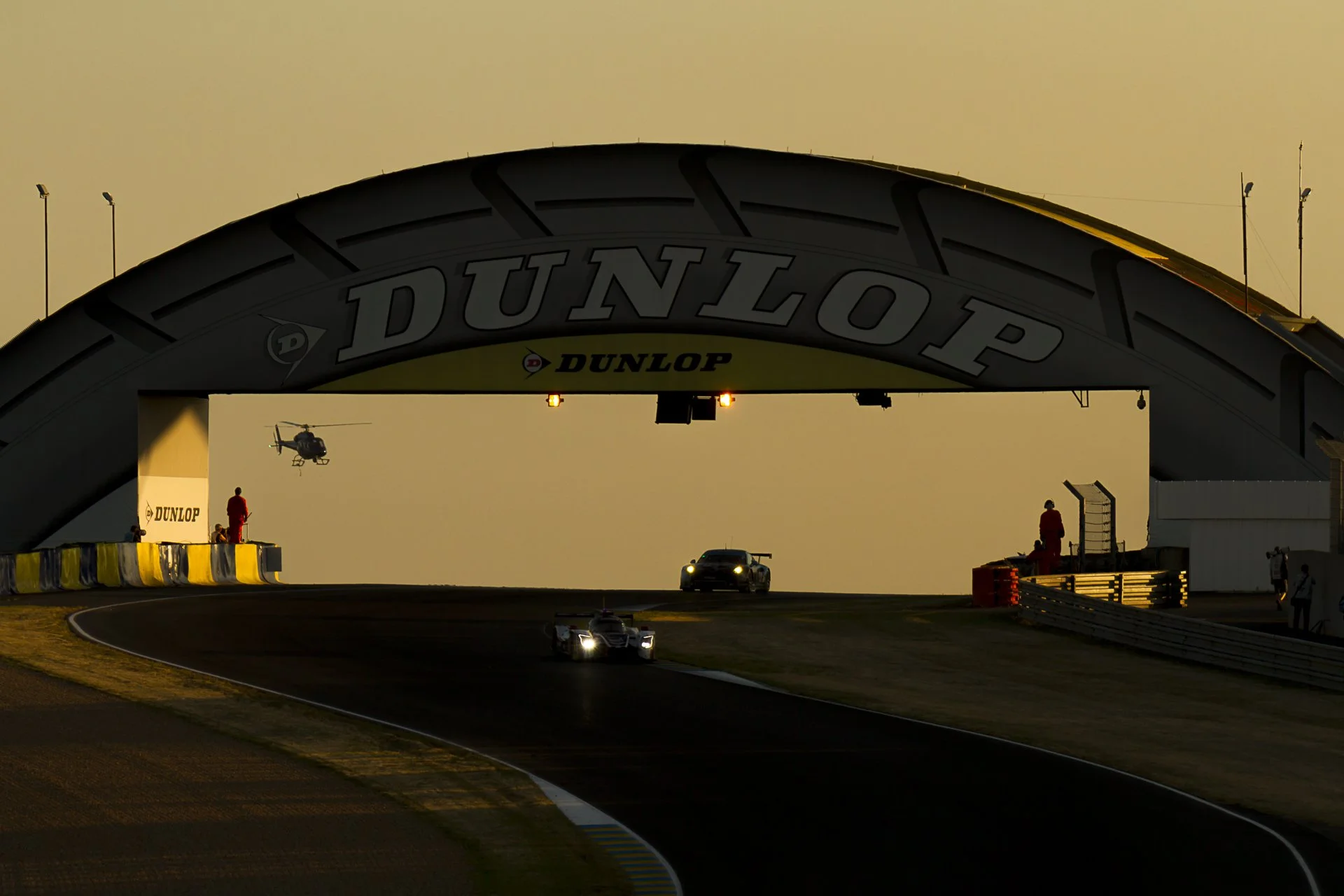 wec2017_lemans_dempseyproton_77_porsche_gte-am_02.jpg