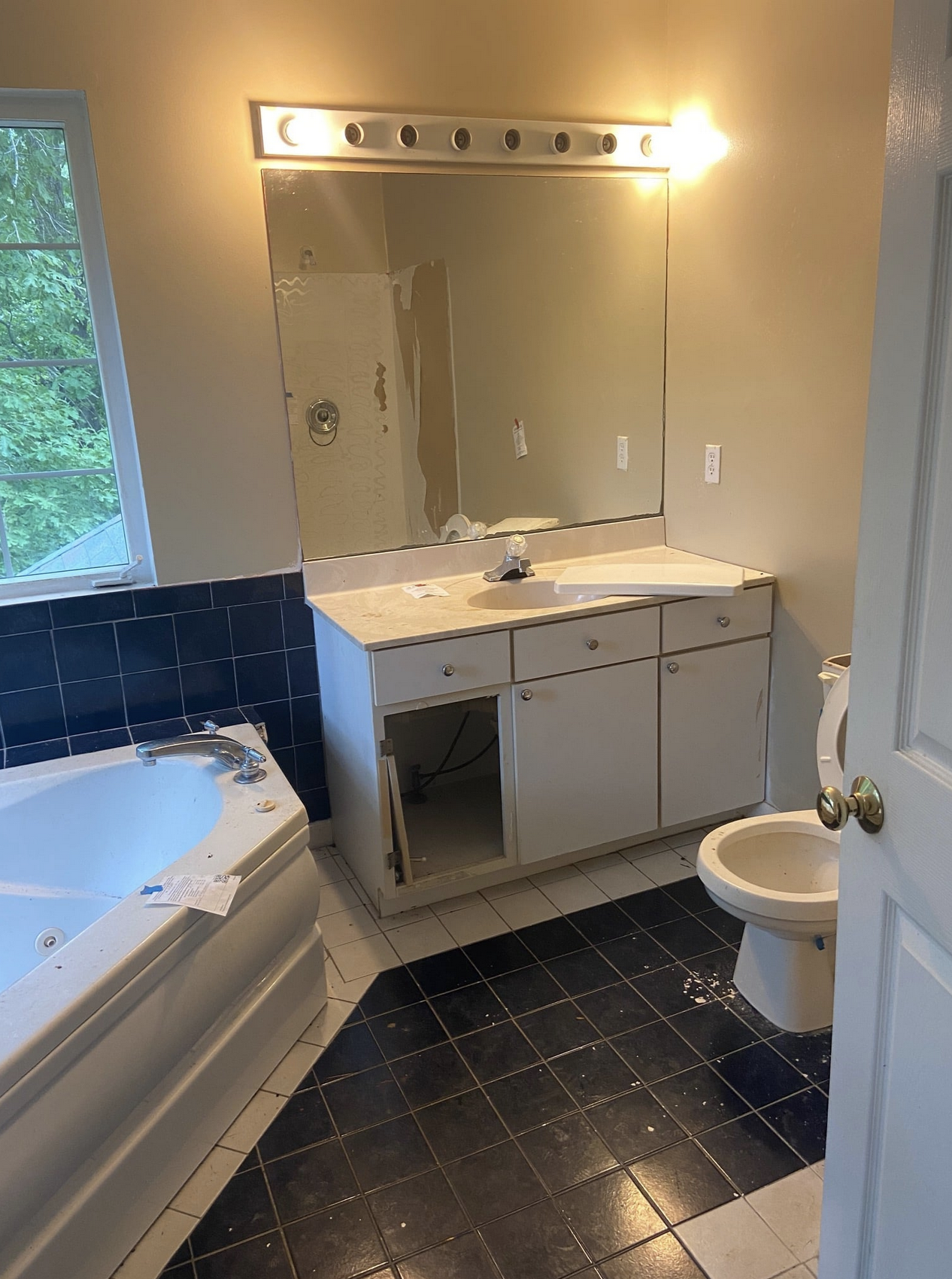 Screen Shot 2022-01-12 at 12.04.05 AM.png