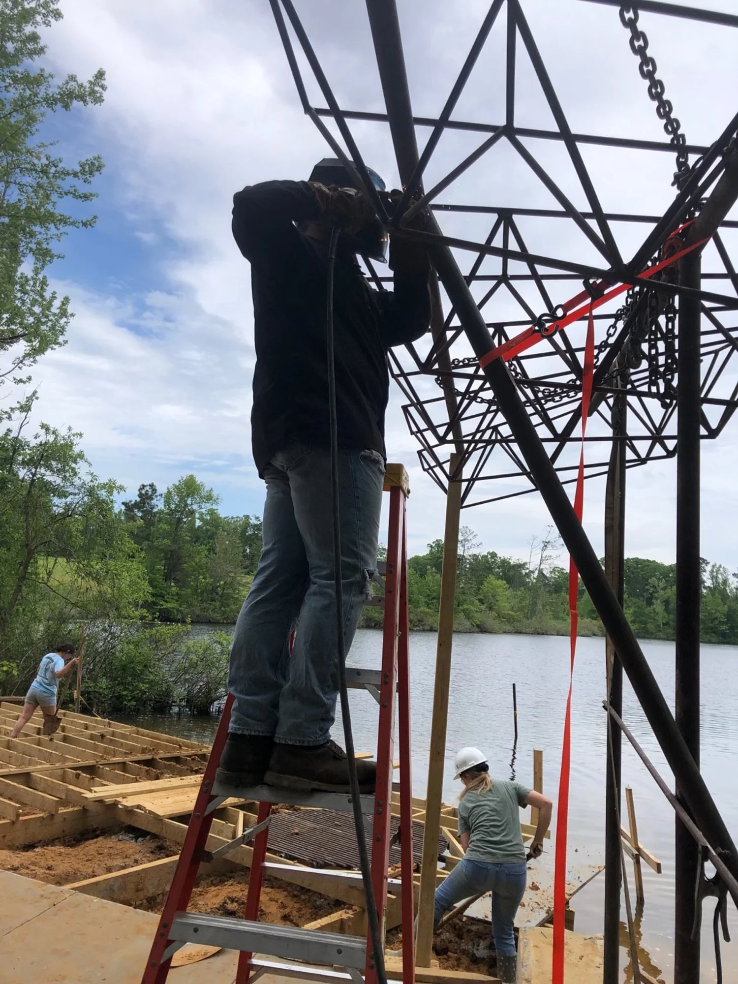 Welding the small roof trusses