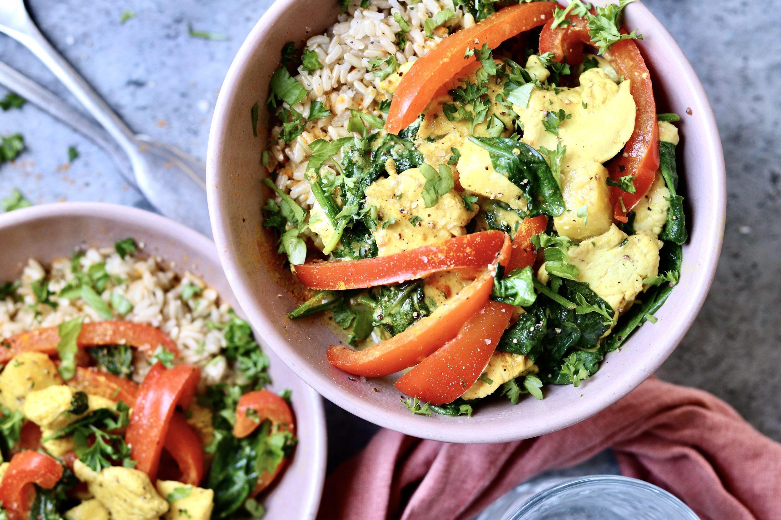 Turmeric chicken and pineapple stir-fry with colorful vegetables, a high-protein, anti-inflammatory meal rich in flavor and nutrients.