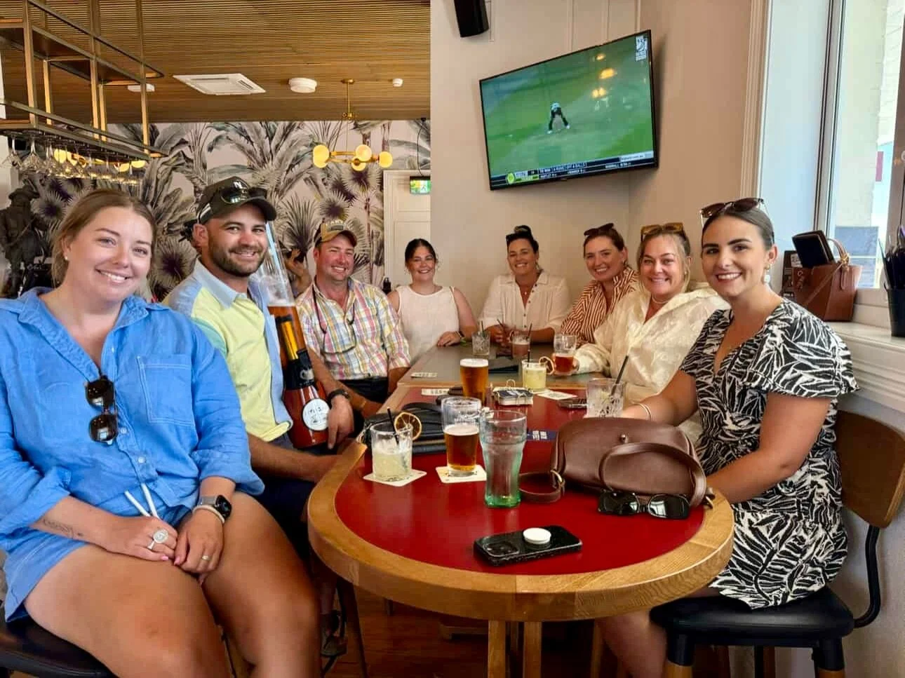 This week it&rsquo;s all about the front bar &amp; dining room ❄️🙌
Cool air-con, delicious food, margaritas and a beer tower &mdash; this crew absolutely nailed it.
The best way to escape the heat 🍺🍹