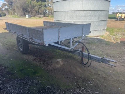 MF Tipping Trailer (Phone).JPG
