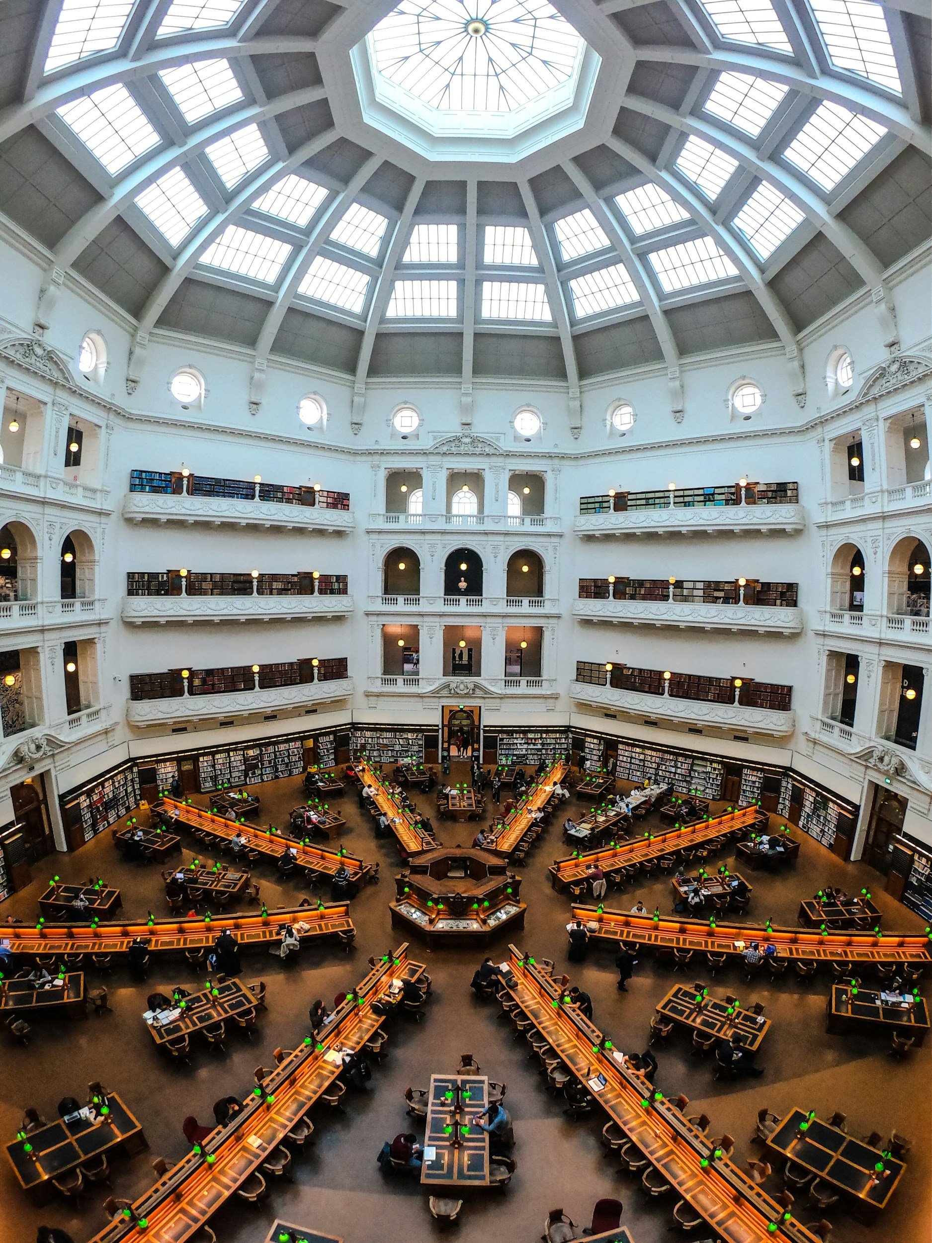 State_Library_Victoria_interior.jpg