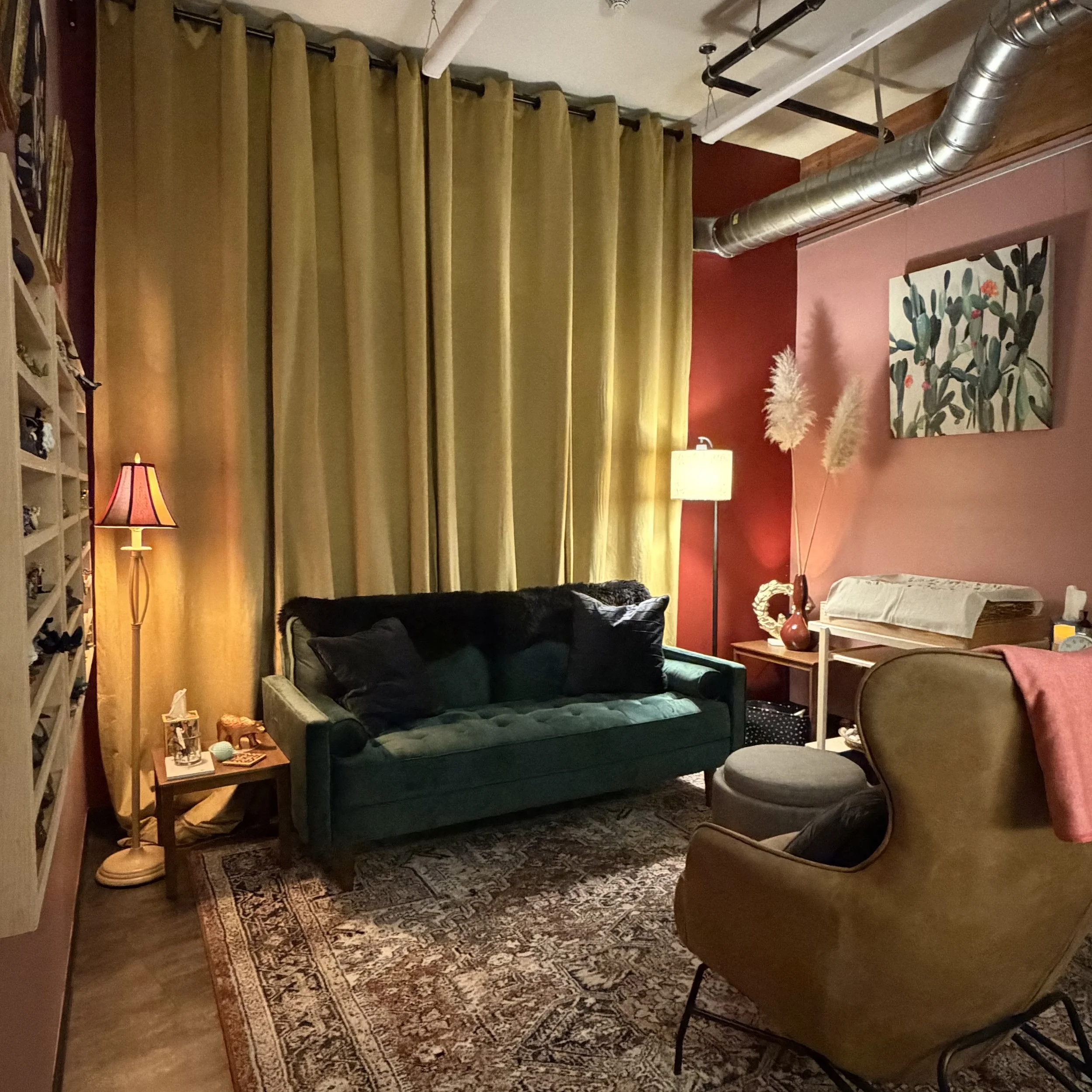 royal room from door in.JPG