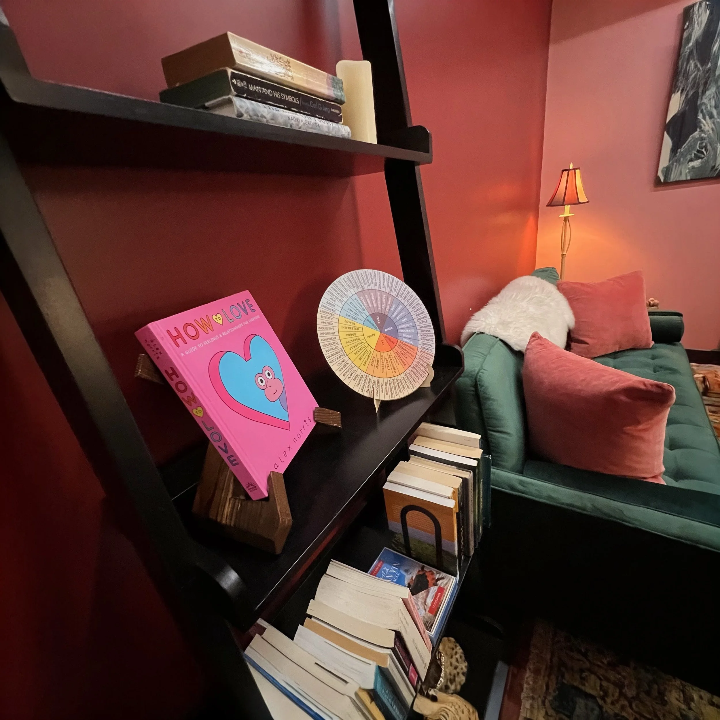 Royal Room shelf.JPG