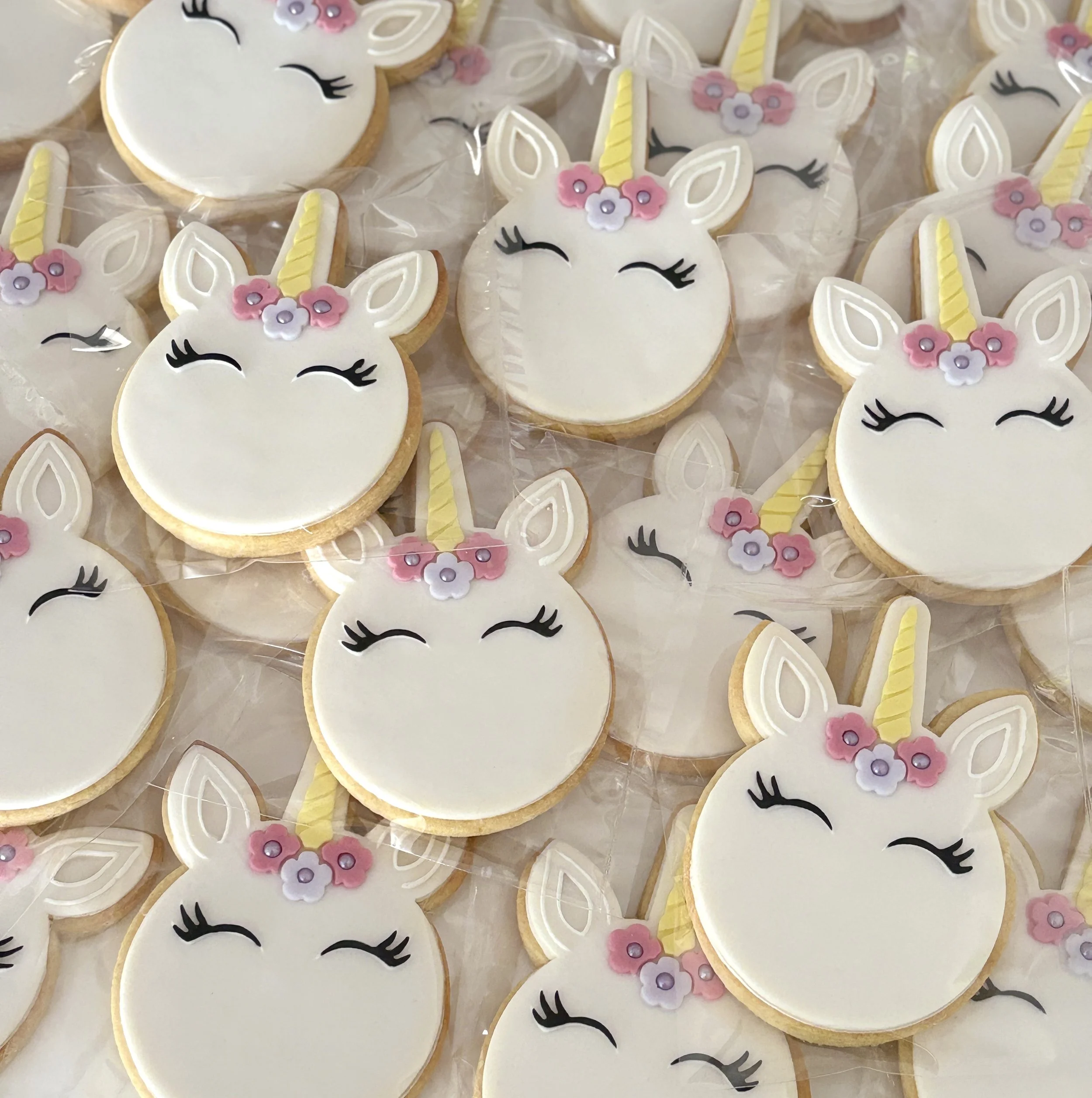 Magical Unicorn Heads (8 pack)