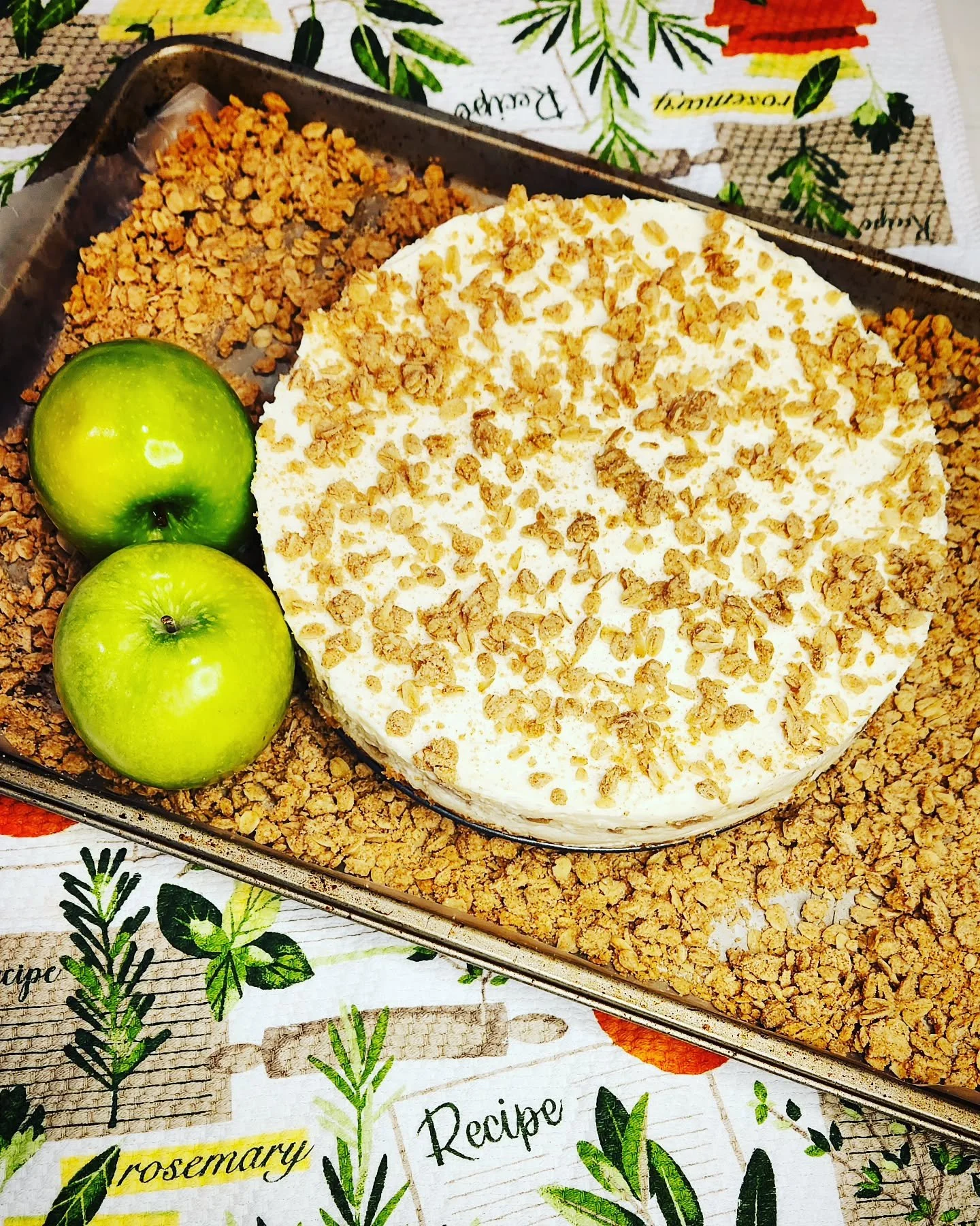 Is it apple crisp, or is it cheesecake? 

It's both! 

Apple Streusel cheecake is back for Thanksgiving, ya'll. 

Pre-orders open tomorrow. Link in bio. 

#thanksgiving #dessert #denversmallbusiness #shoplocal #shopsmall