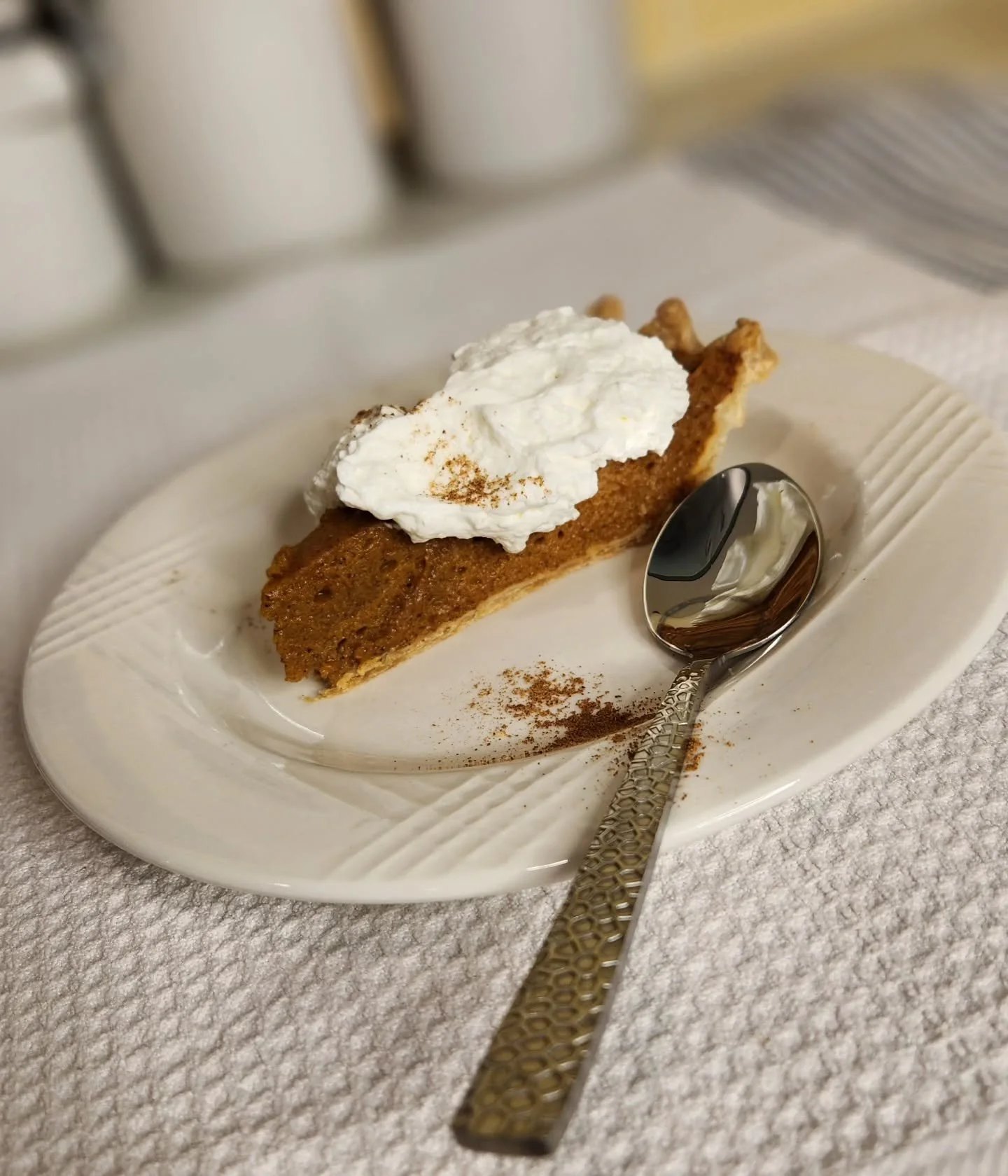 I've been fiddling with pumpkin pie &amp; tart recipes for a hot minute. 

Searching for inspired, traditional recipes, I came across a whole section of chiffon pies in an old family cookbook. 

Listen, I get really nostalgic this time of year. And I