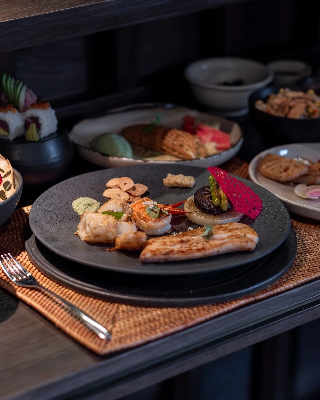Butter, shoyu, garlic shio koji &mdash; and just the right heat. From fresh seafood to miso broth, yakimeshi, and a final sweet sake cr&ecirc;pe, Shifudo is a full teppan journey crafted with precision. 🔥🥢✨ #UbudEats #APerfectBite

www.moriubud.com