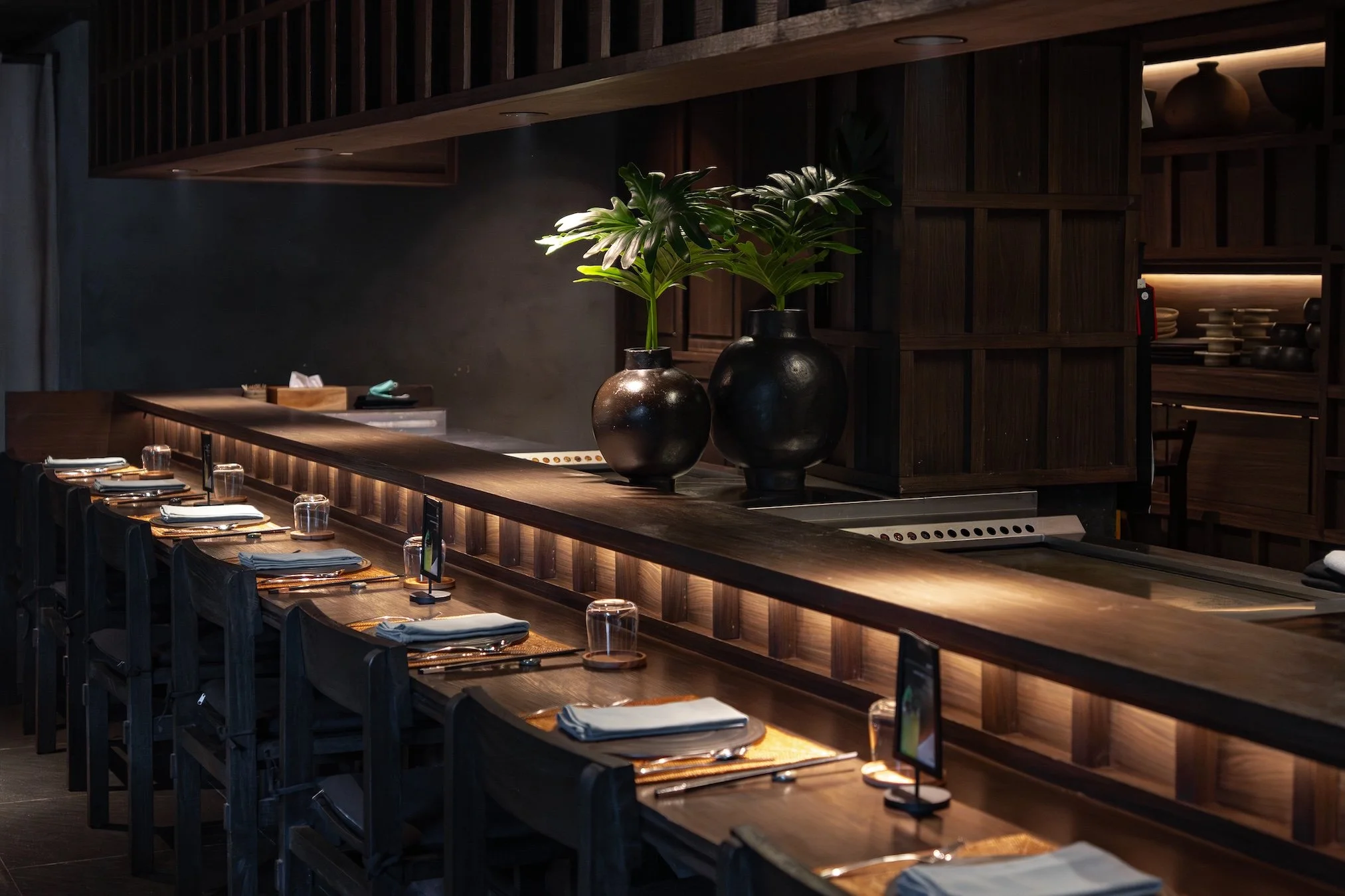 Looking for one of the best dining experiences in Ubud?

At MORI, premium ingredients take center stage. From carefully sourced Japanese proteins to the freshest seasonal produce, every dish is prepared teppanyaki-style with precision, skill, and res