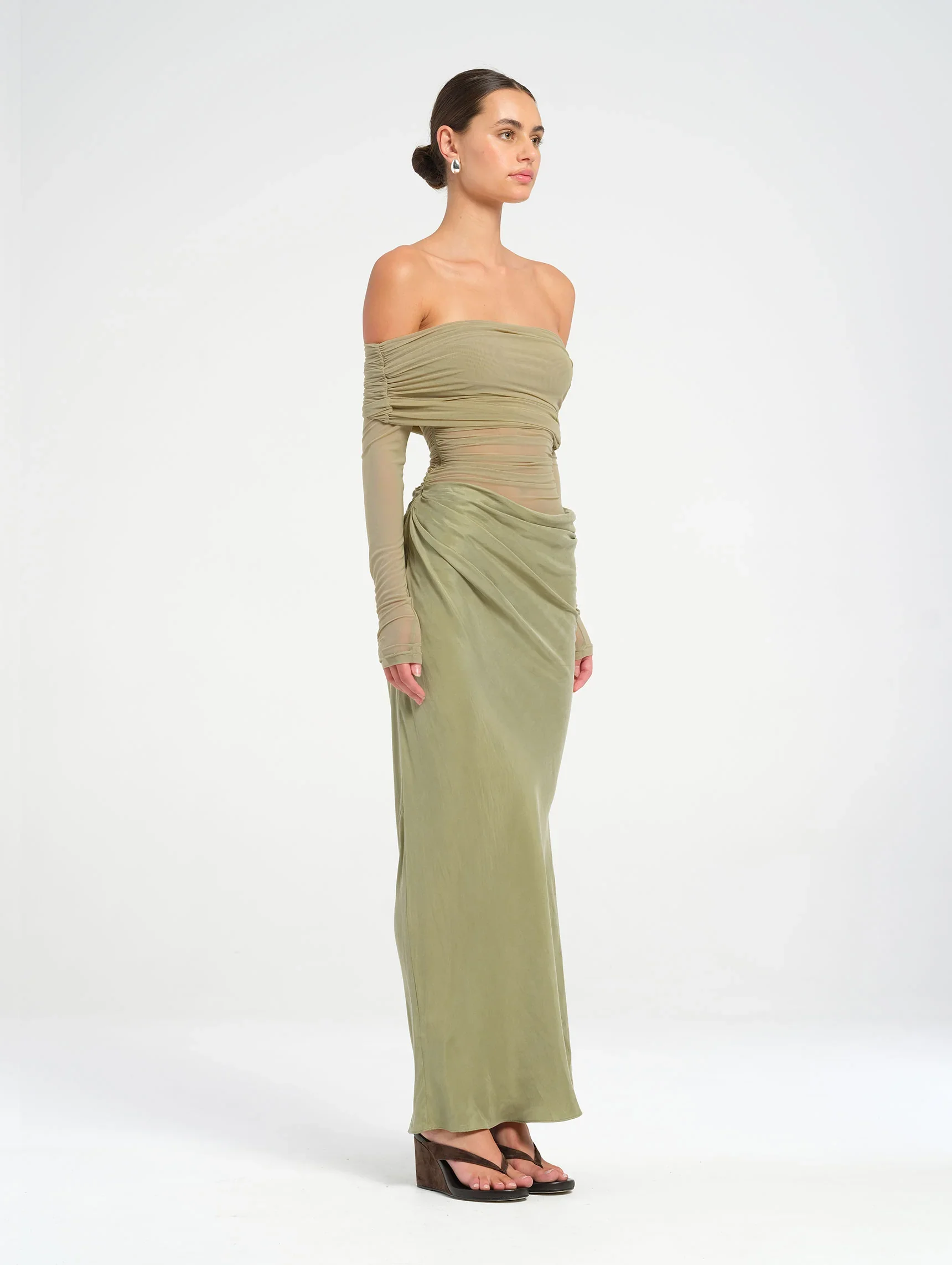 BEN135-1-WEBRES_1720x2284_WhynterVanRavenstein_YasminOff-ShoulderMaxiDress_Pistachio-2_21a37dc0-5ba9-4835-bbc4-078f0b92cd21.jpg.webp