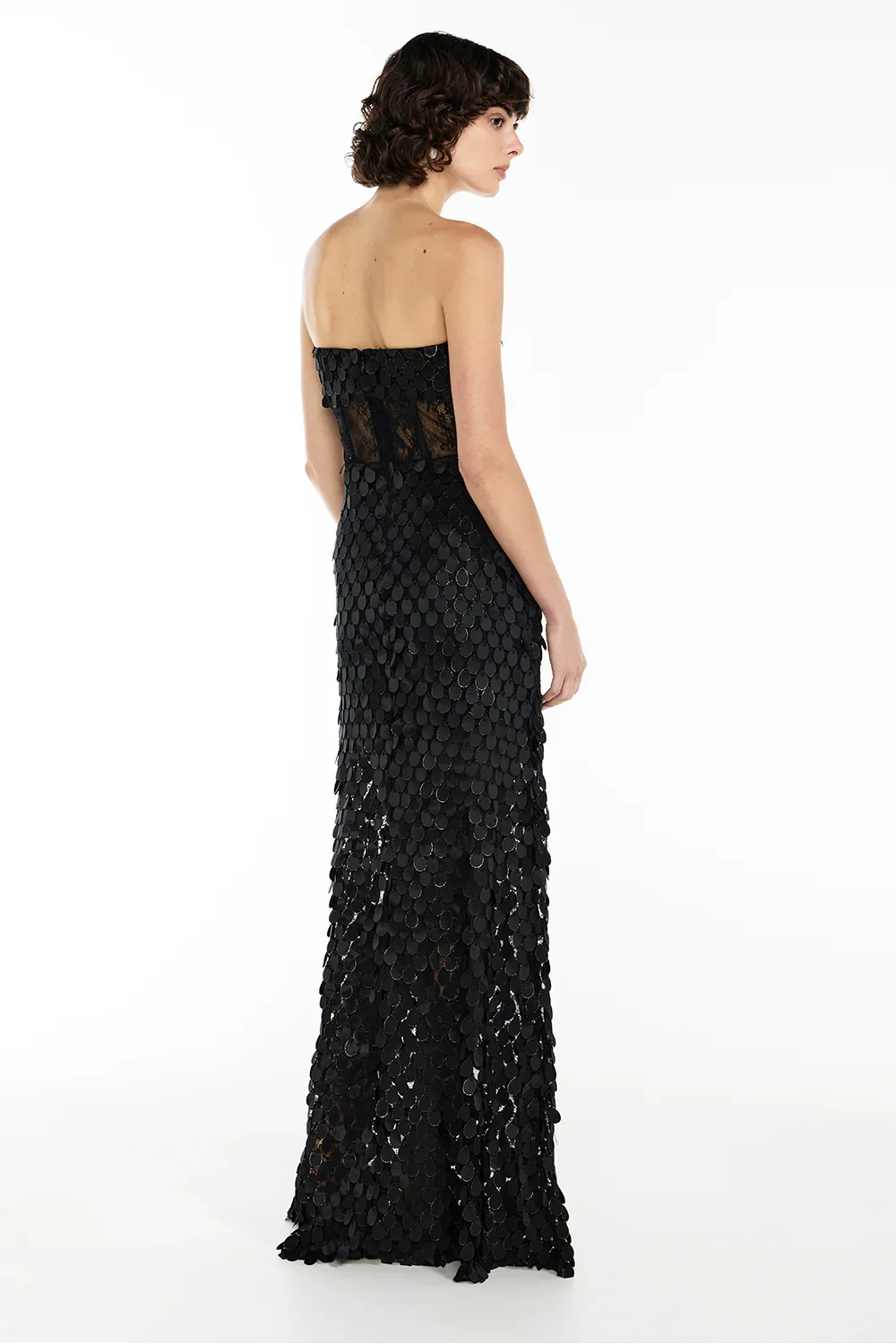 028-RESHOOT-SUPREME-EXTREME-GOWN_L.jpg.webp