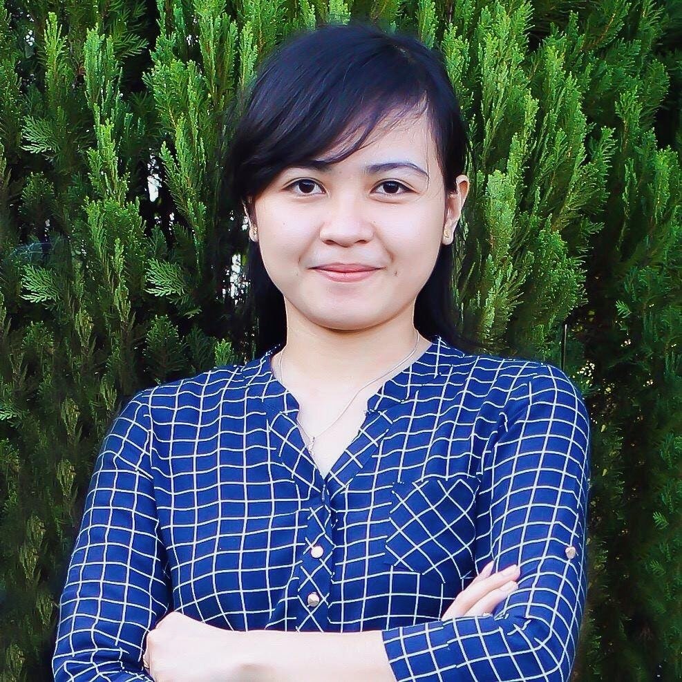 Rose Dimla Black & White