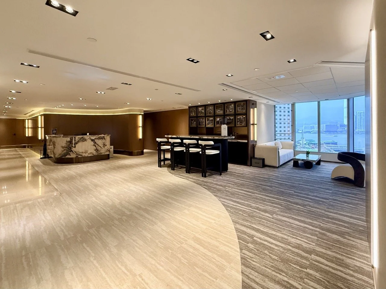 Lippo Centre Serviced Offices - 1.jpeg