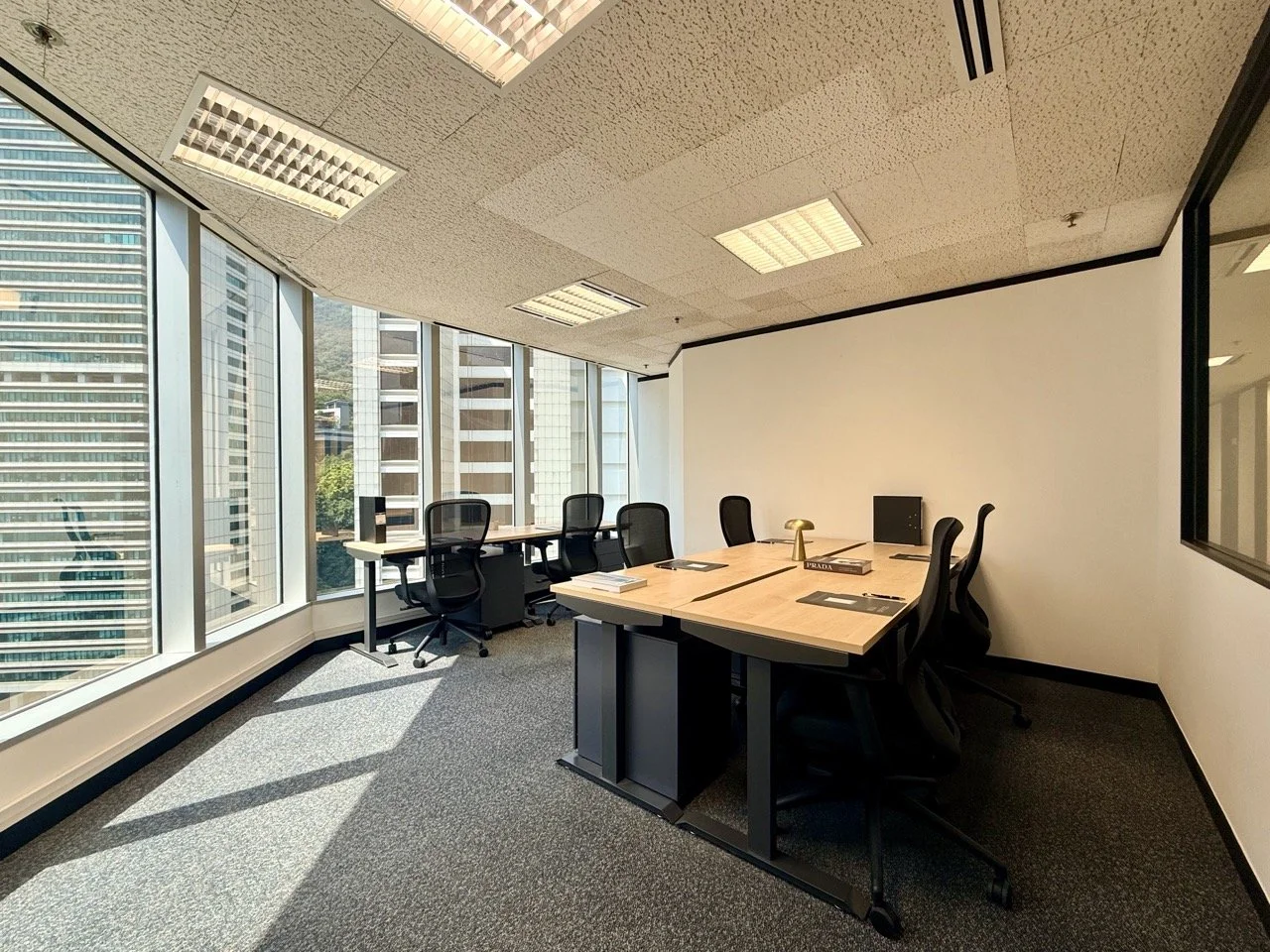 Lippo Centre Serviced Offices - 5.jpeg