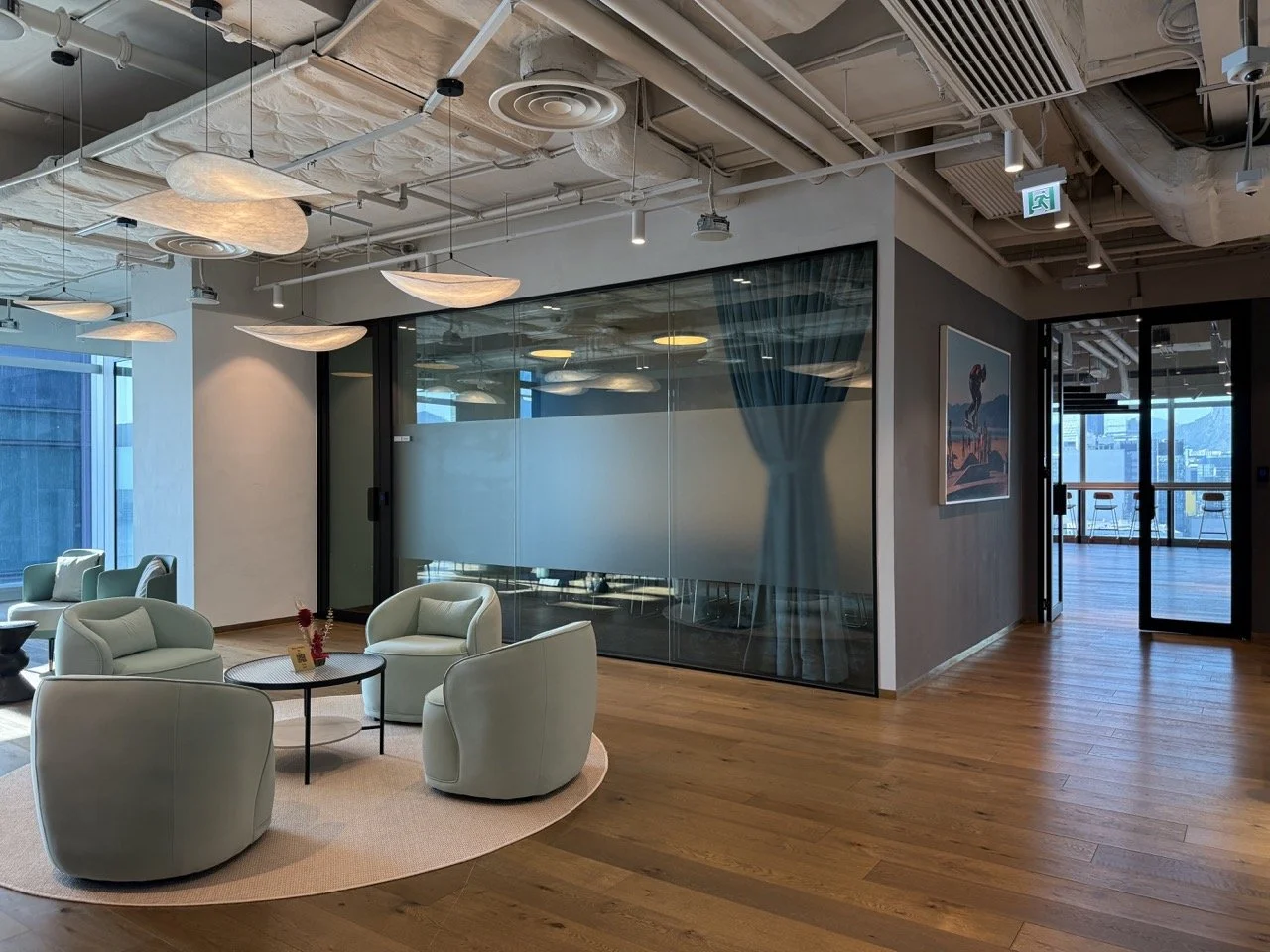 Two Harbour Square Serviced Offices - 7.jpeg