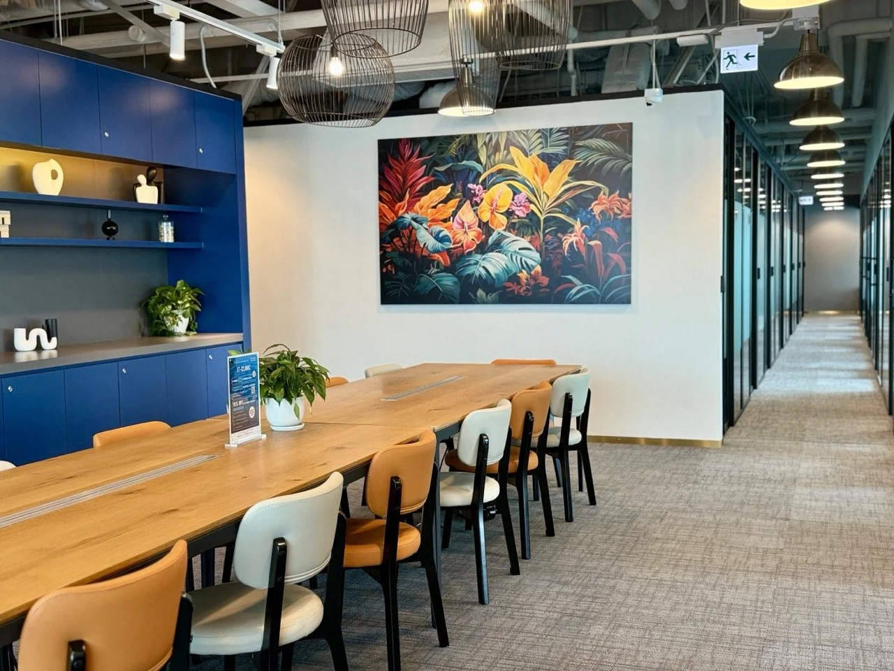 Two Harbour Square Serviced Offices - 1.jpeg