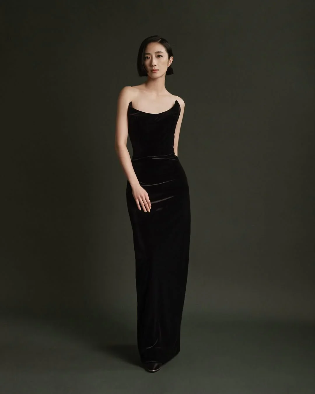 桂綸鎂身穿N+F SS25黑色晚禮服出席2025金馬奬