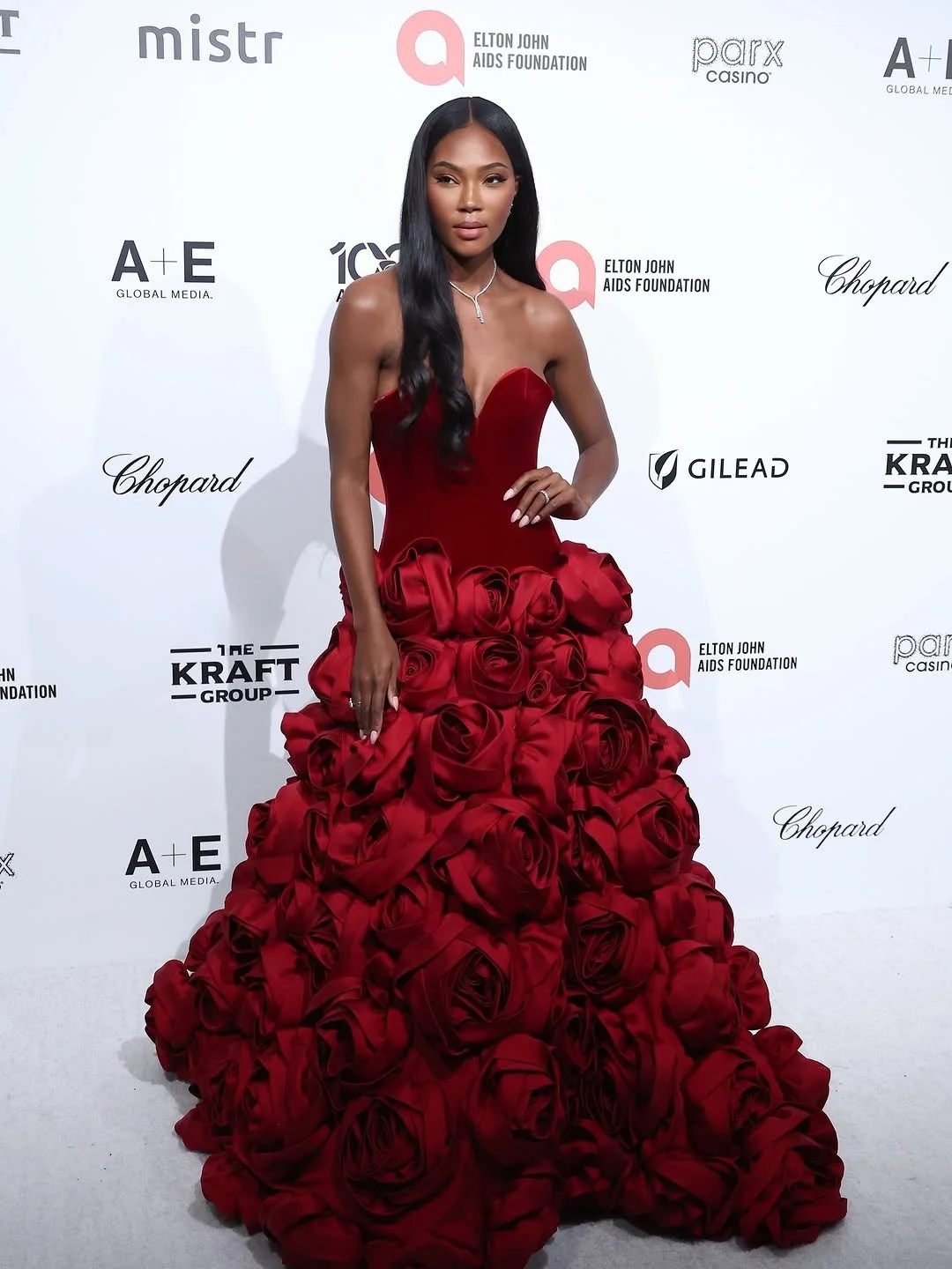 Afiya Bennett身穿N+F SS25 春夏禮服出席2026 Elton John Aids Foundation Academy Awards Viewing Party 