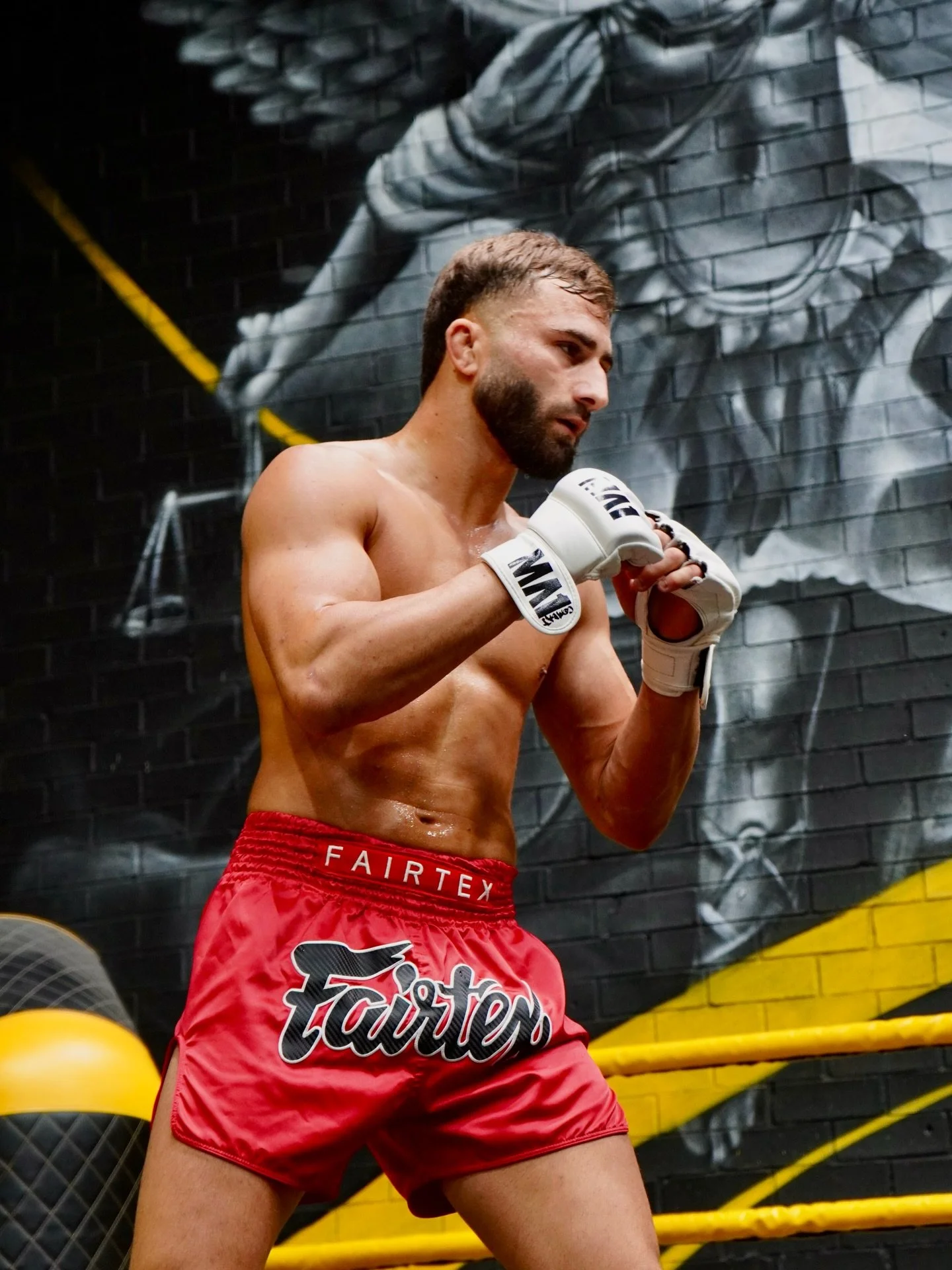 Our recent shoot for @nick_liaris 

Capturing Nick in his element doing what he does best 🥊