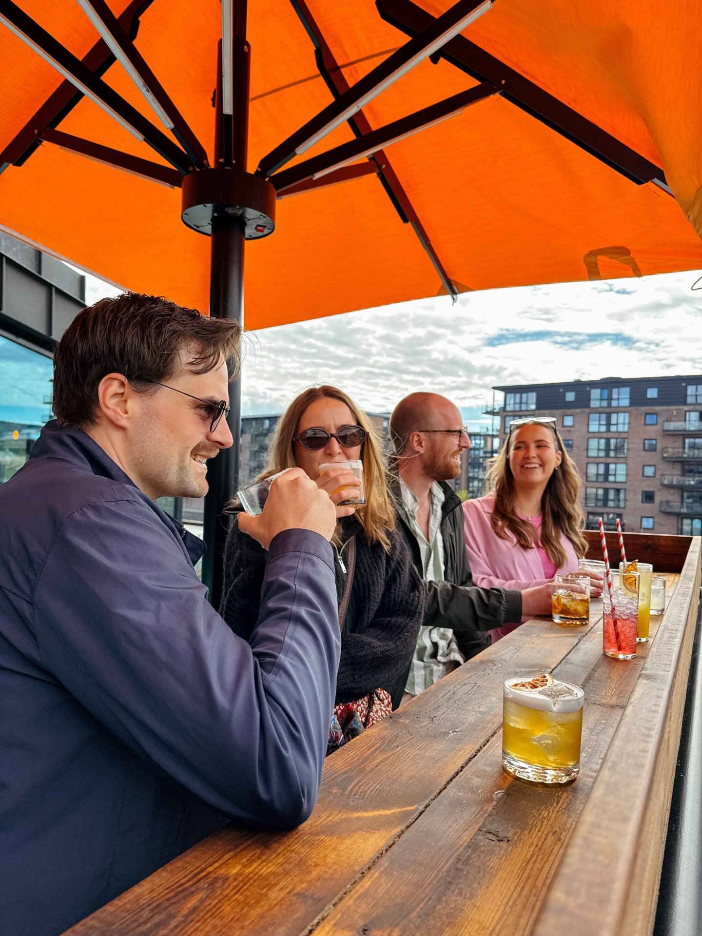 17th of May at H&eacute;ctor? Yeah, from 18.00 and until late, we&rsquo;re opening up the Balcony for an evening of sunsets, cocktails, and full fiesta energy above Solsiden. Premium views. Premium vibes. Probably the best sunset in town 🌅🍸

First 