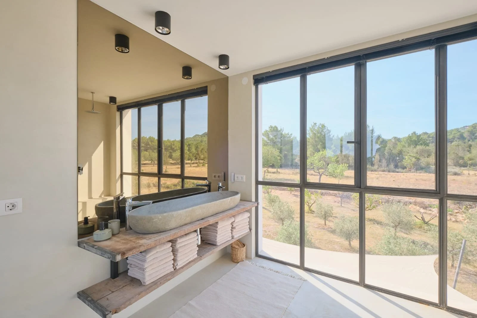 WhatsApp Image 2026-01-10 at 18.13.18.jpeg