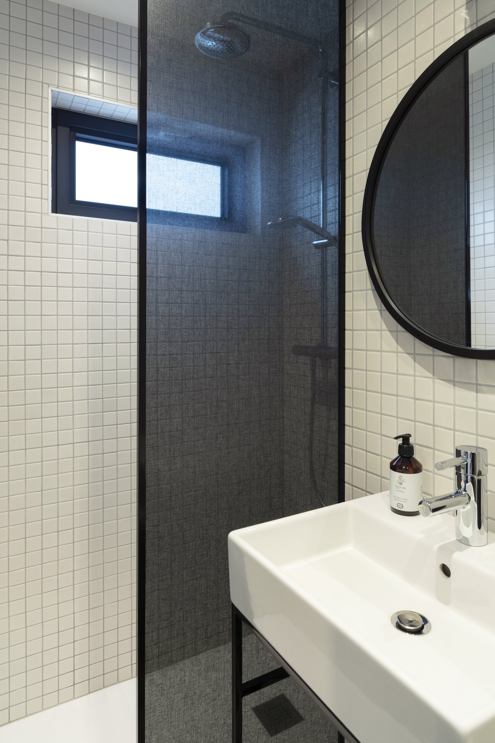 Coal Bathroom 1b MR.jpg