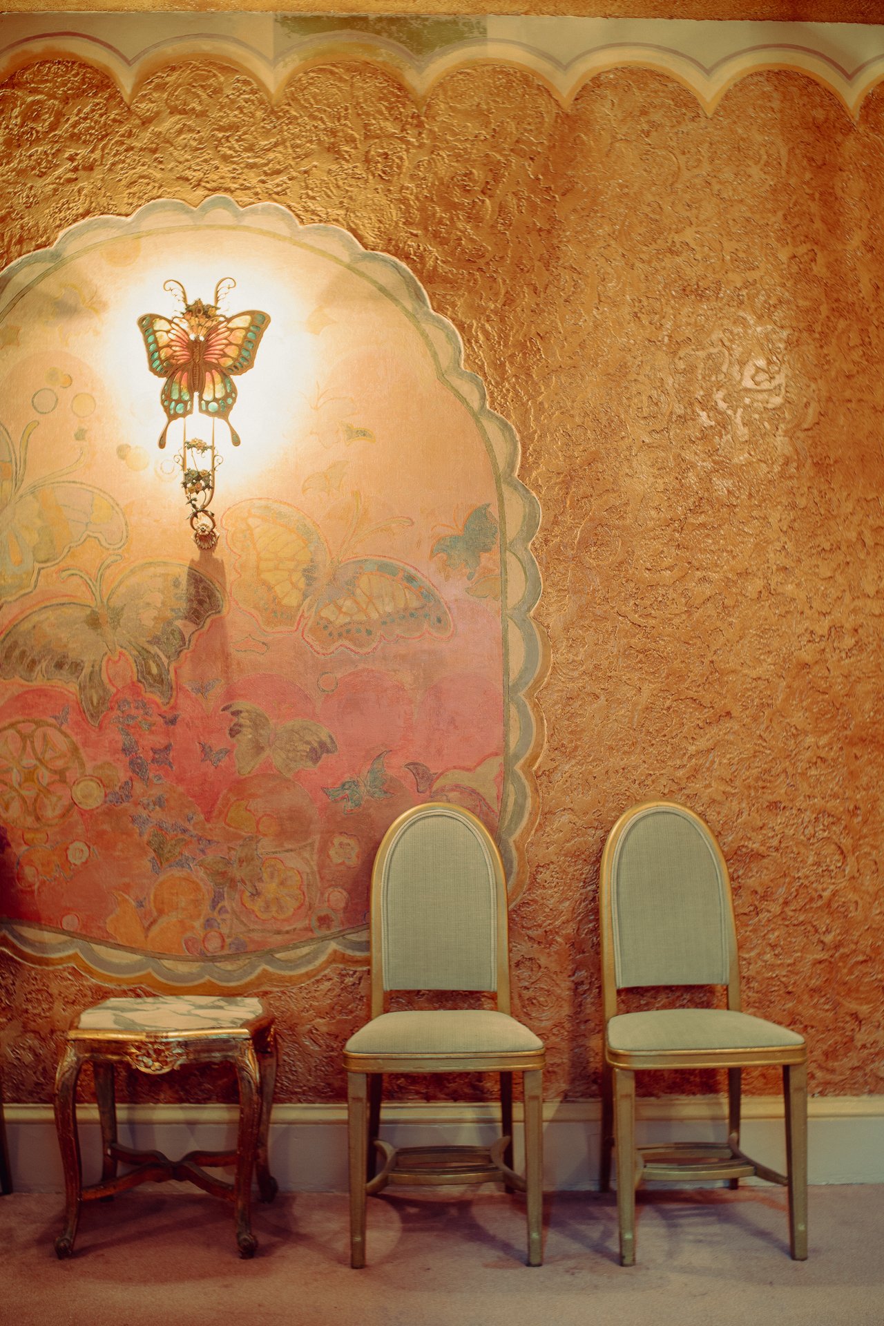 mikael_amanda_butterflyroom08.jpg