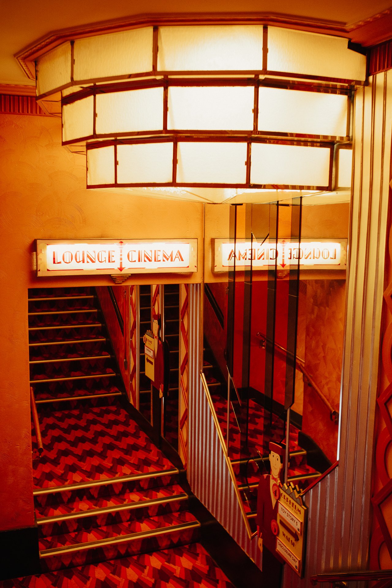 mikael_amanda_theatre21.jpg