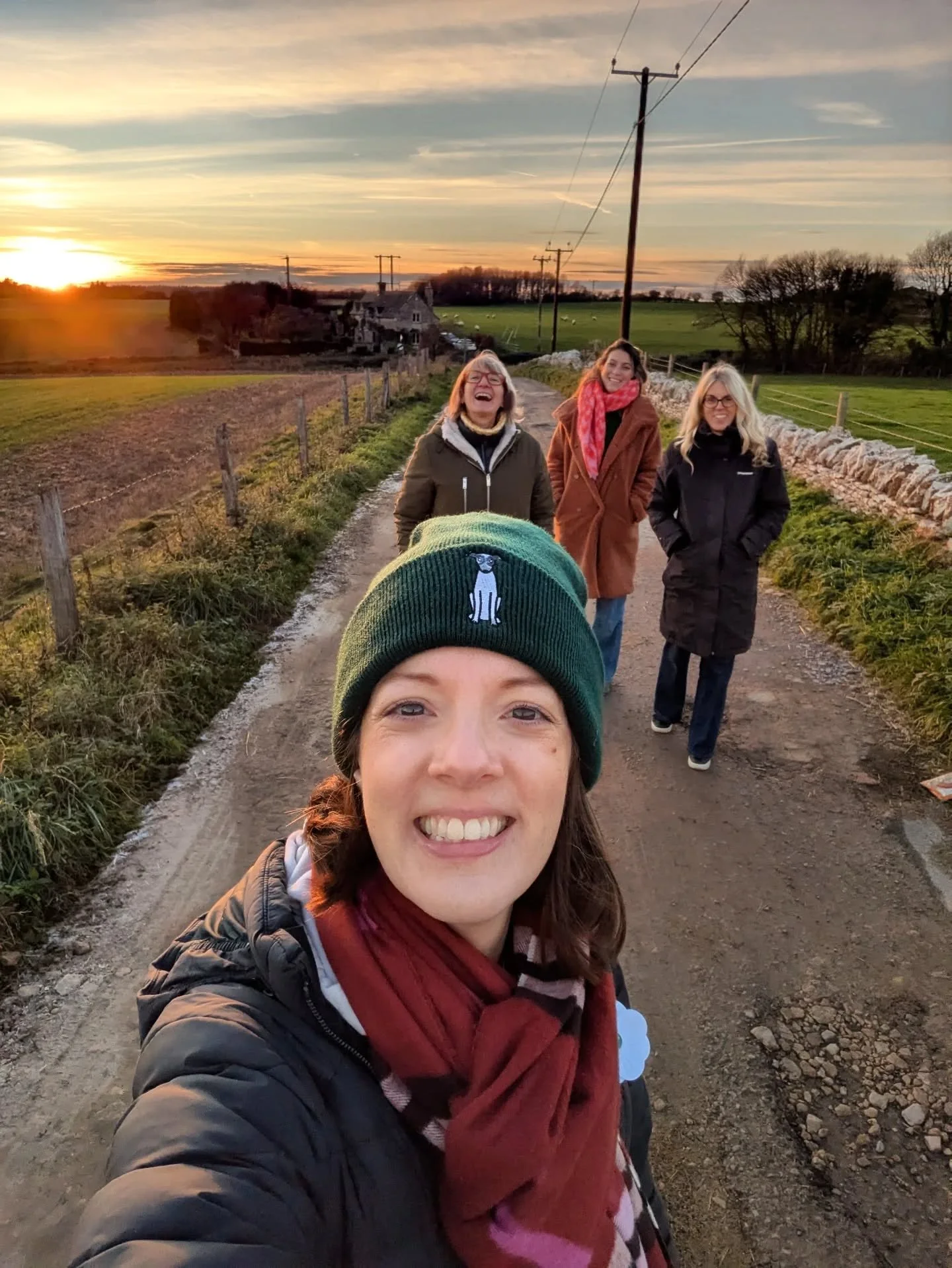 Still glowing from a very wholesome weekend with some gorgeous people 🥰
Claire, Lindsey, Justine &amp; I did our forest bathing training together with @natureandtherapyuk several years ago and despite being spread around the country we've stayed in 
