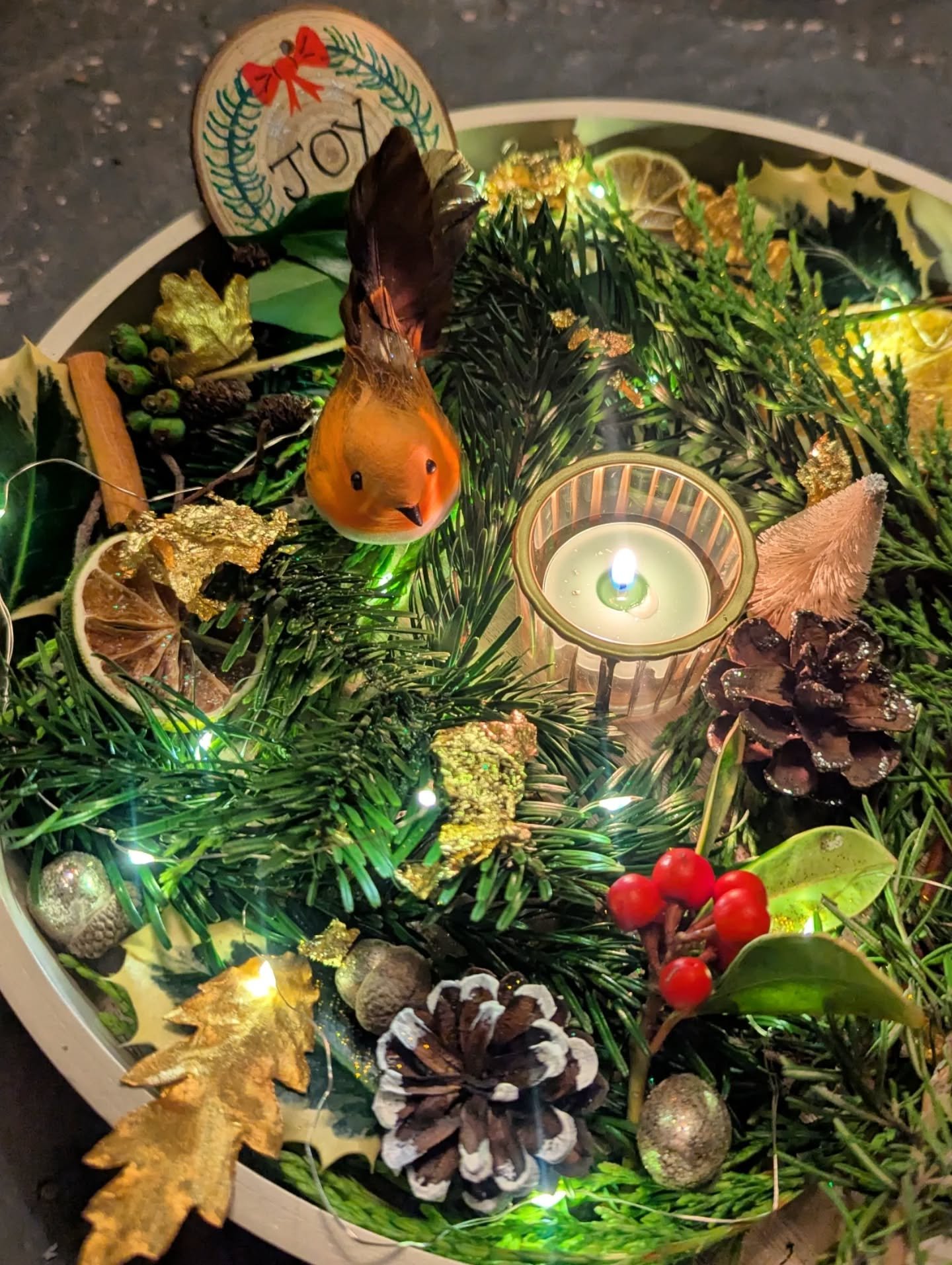 💚✨ Winter Solstice part two: a seasonal celebration ✨💚

Each year at this time we gather at @this_is_the_promise for a cosy afternoon of community, mindfulness &amp; nature connection. 

The fire is crackling, the barn is filled with the fragrance 