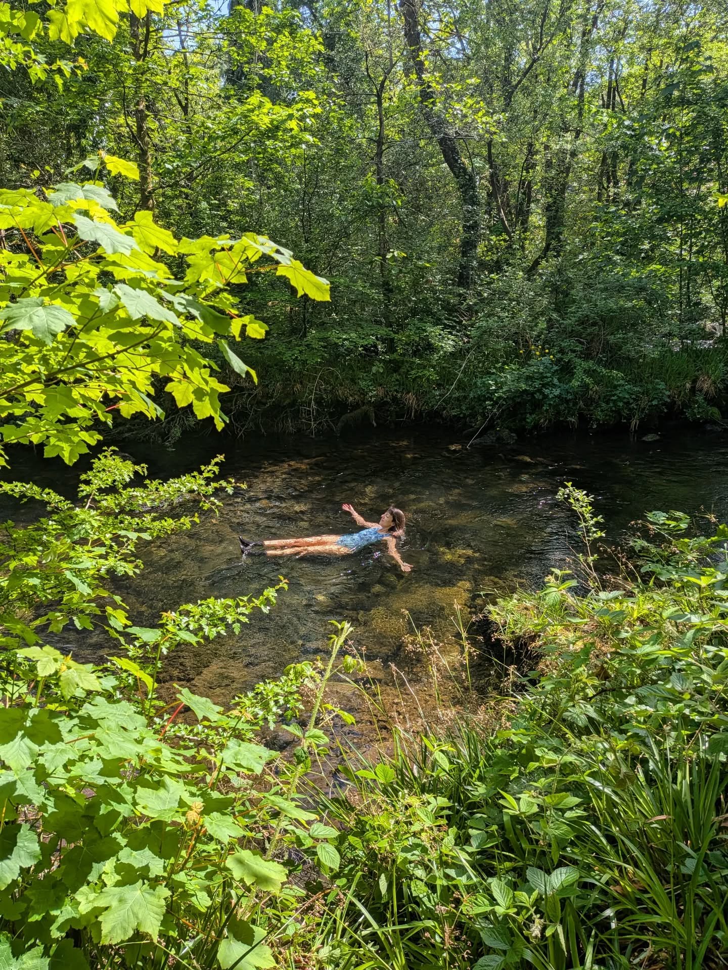 Throwback to the May bank holiday weekend when it was sunny (hard to remember what that feels like now ☔😒) and I took part in a live stream...

The photos from this weekend remind me of what I need to feel properly rested: time in nature, being with