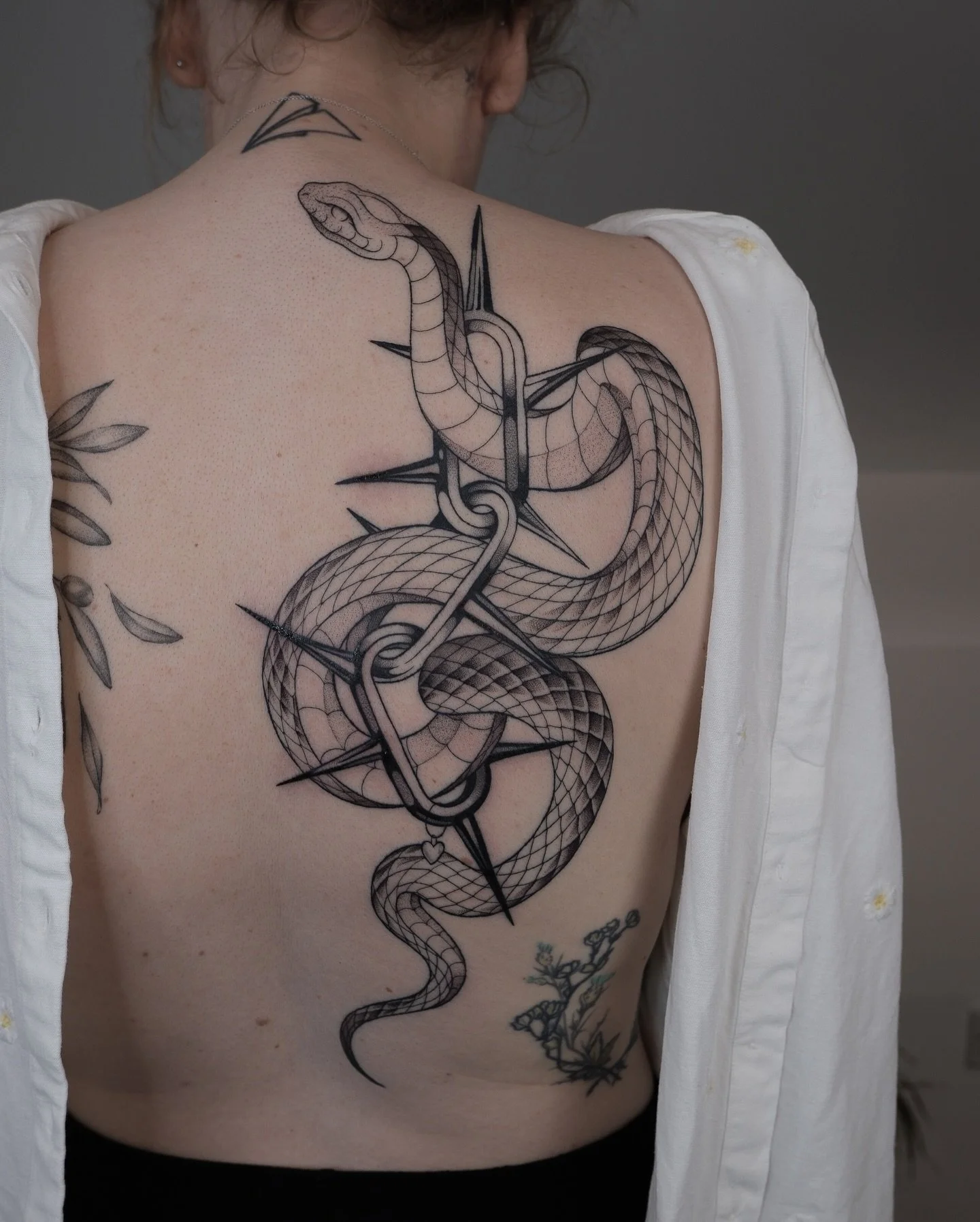 Big chunky snake for Olivia - loved doing this at this scale 🐍 Lines healed, shading fresh. 

Done at @elysiumtattoosheff 
Using @magnumtattoosupplies &amp; @thermatekk