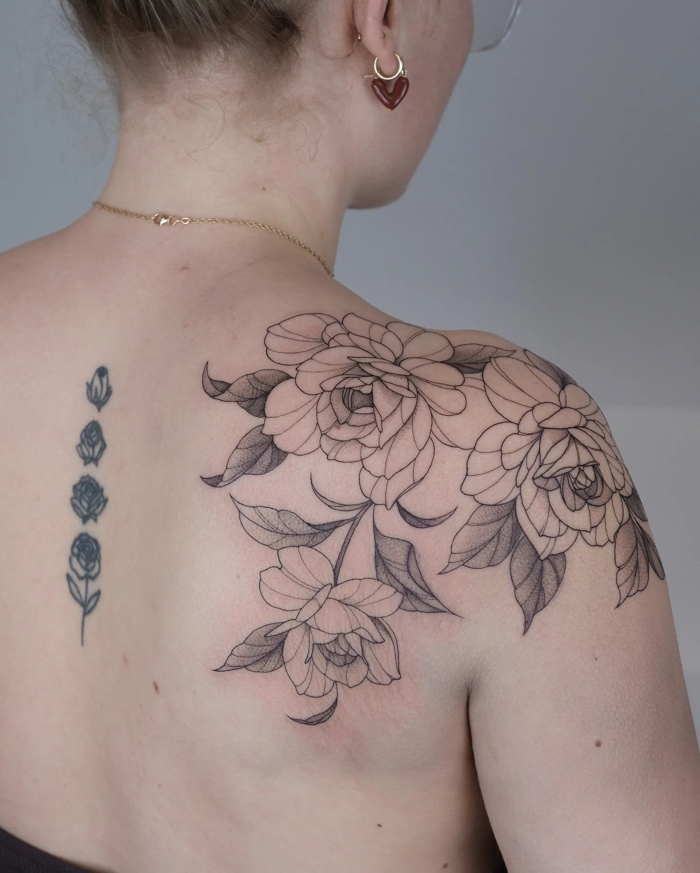 Been truly terrible at posting but here are some tattoos from the past couple of months 🌹✨

All done at @elysiumtattoosheff 
Using @magnumtattoosupplies &amp; @thermatekk