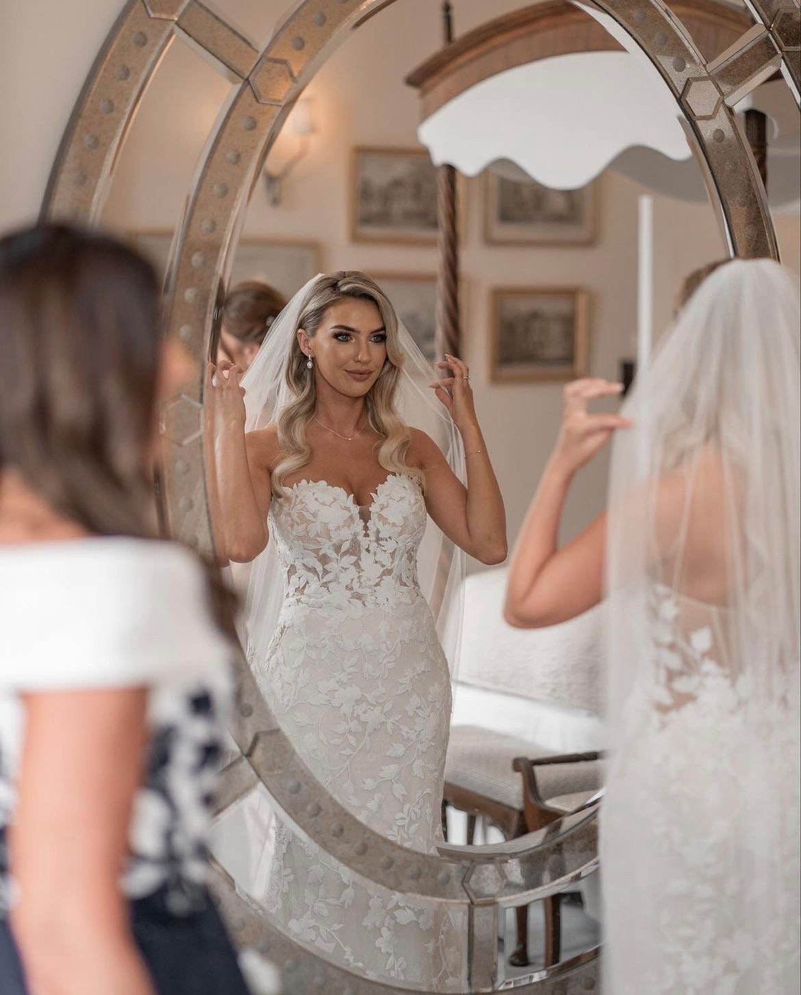 Gemma-Baxter-Wedding-Makeup-Artist-Cheshire-Northwest-Iscoyd-Park-Bride-Prep1.jpeg