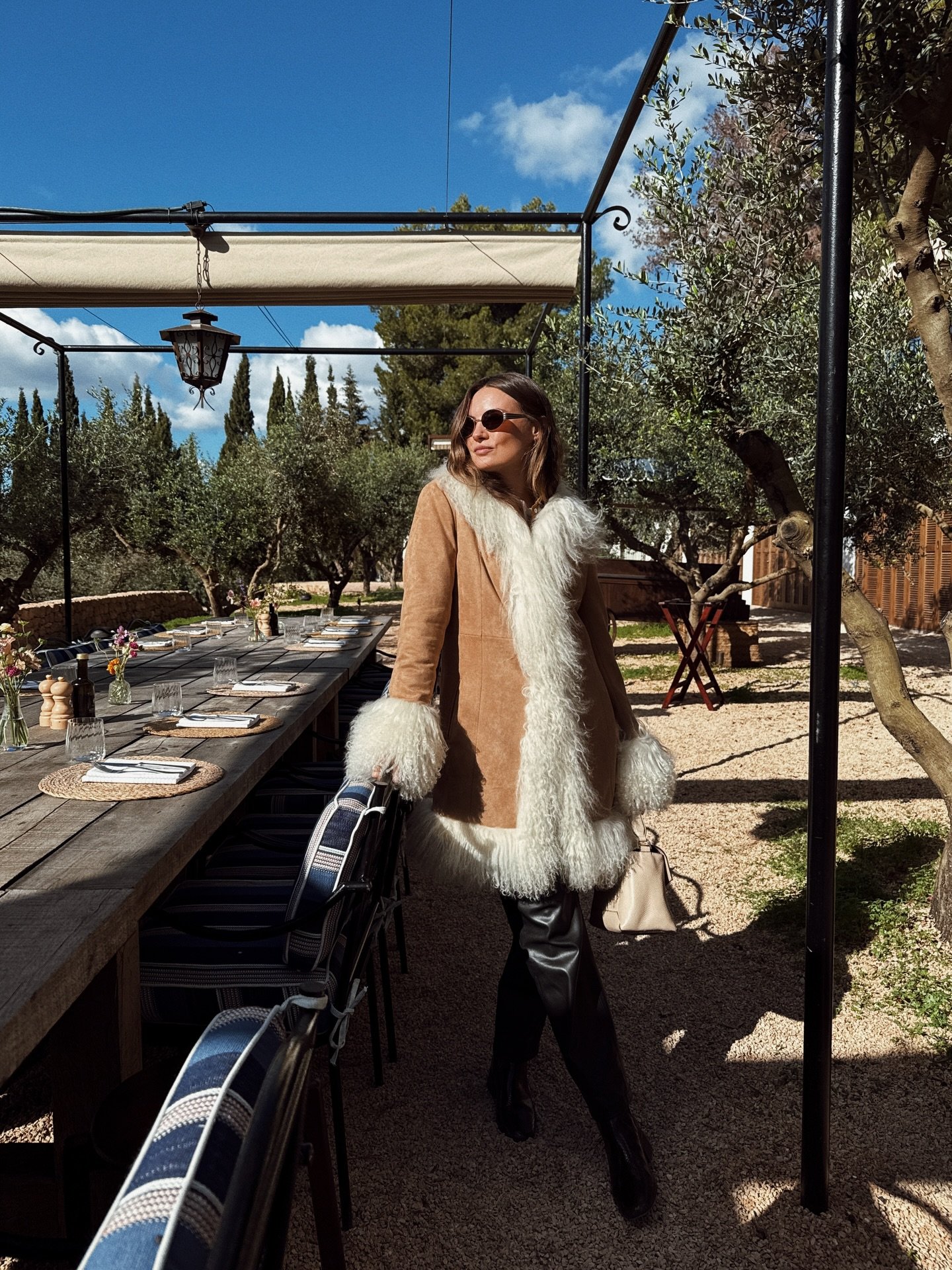 Ibiza Part 1 with @sohohouse x @vuoriclothing 🧚&zwj;♀️
To summarise, the Soho Retreat is made for people who like to move their bodies, are curious about wellness, love to connect with new people, and also love to eat good food and good wine. No res