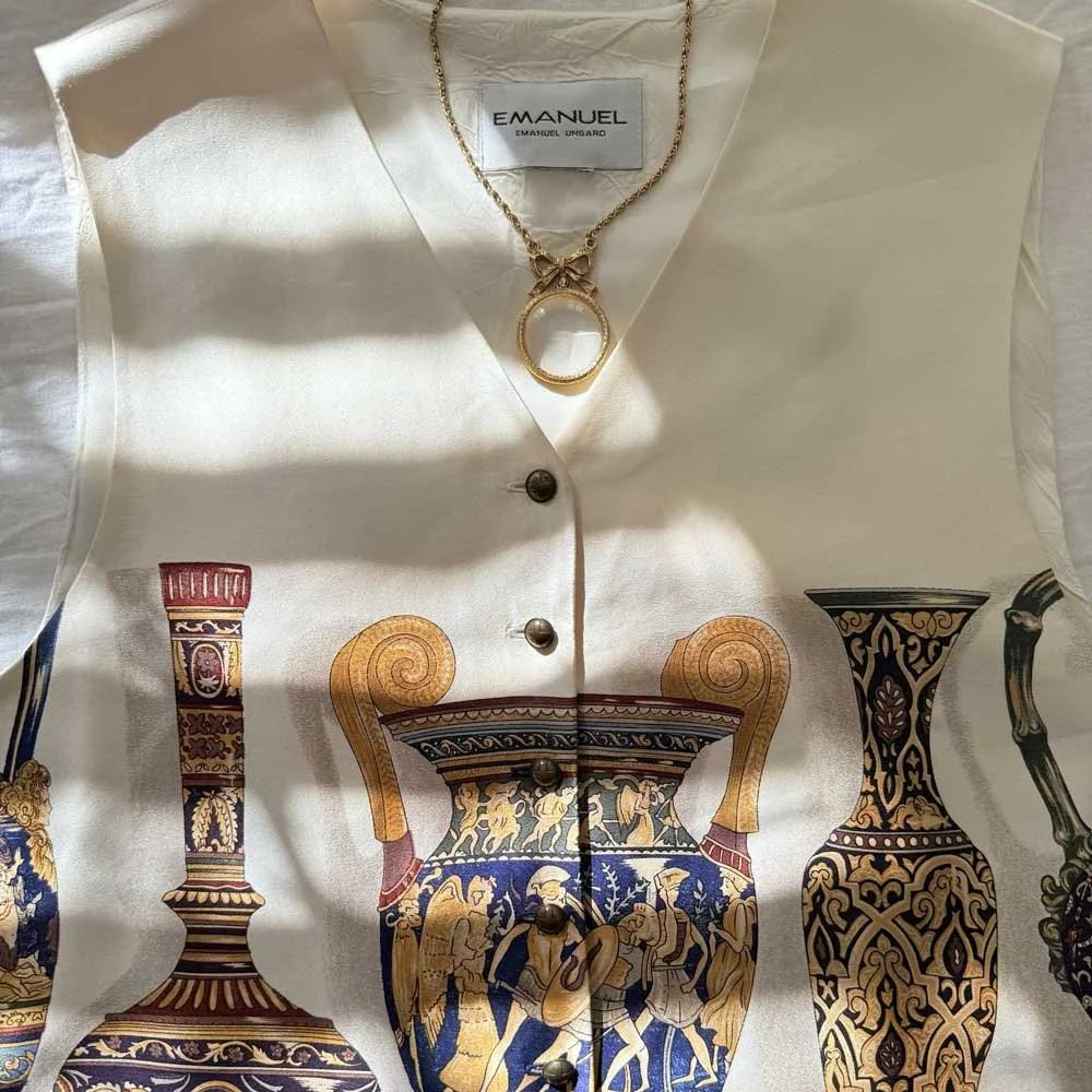 Vintage Gold Bow Magnifying Glass Necklace