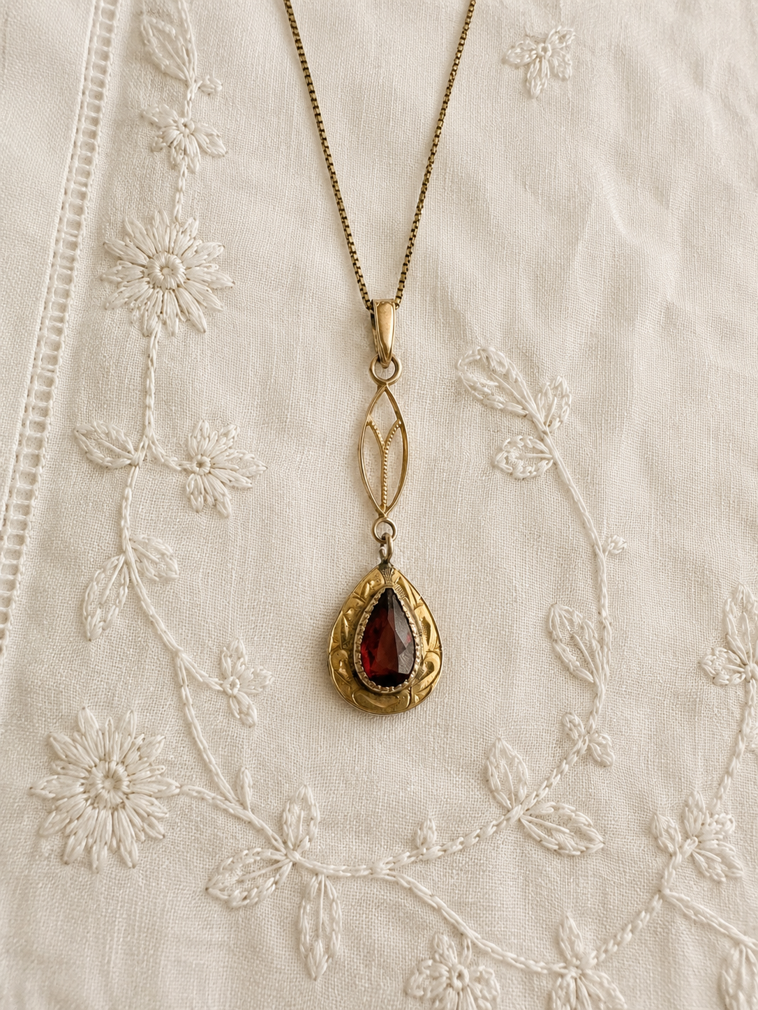 Antique Red Paste Lavalier Necklace