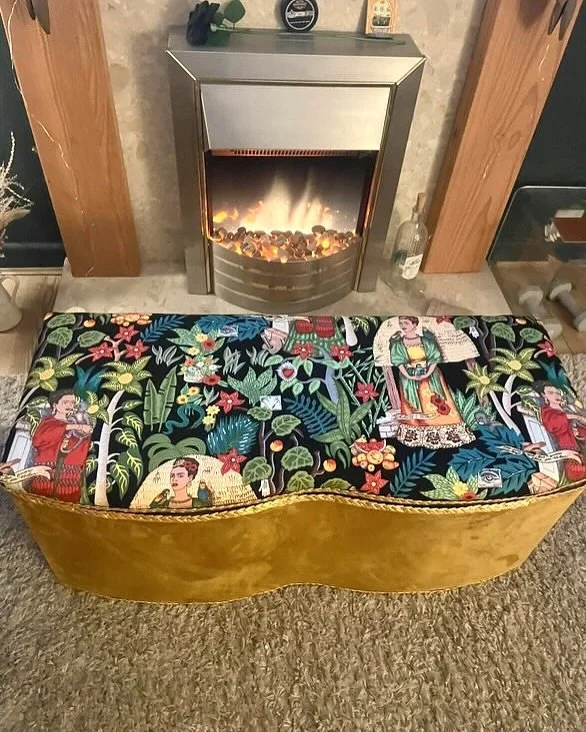 Commission Frida Khalo ottoman for Megan

Forgot to get some photos of the piece before it went to its new home

So have a photo of it in situ!!

Golden velvet around the exterior body and a clean paint on the inside 🫦

Get in touch if you&rsquo;ve 