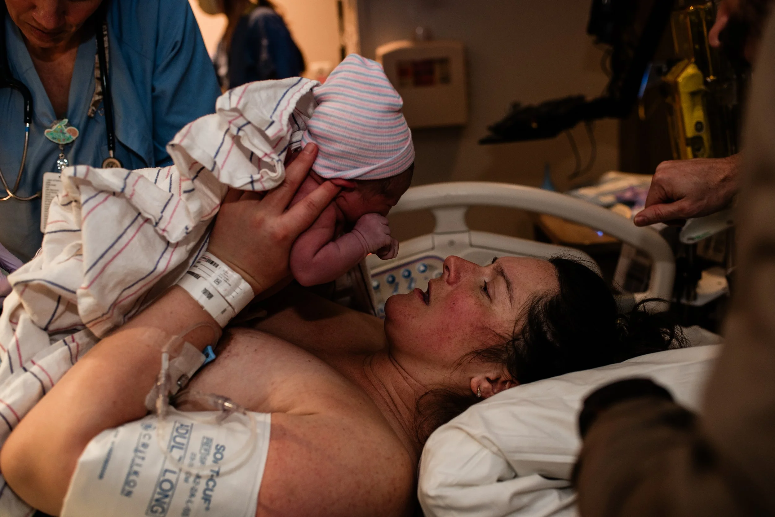 Born at United Hospital in St. Paul, Minnesota | A Preview of a Well Supported First Birth in Photographs